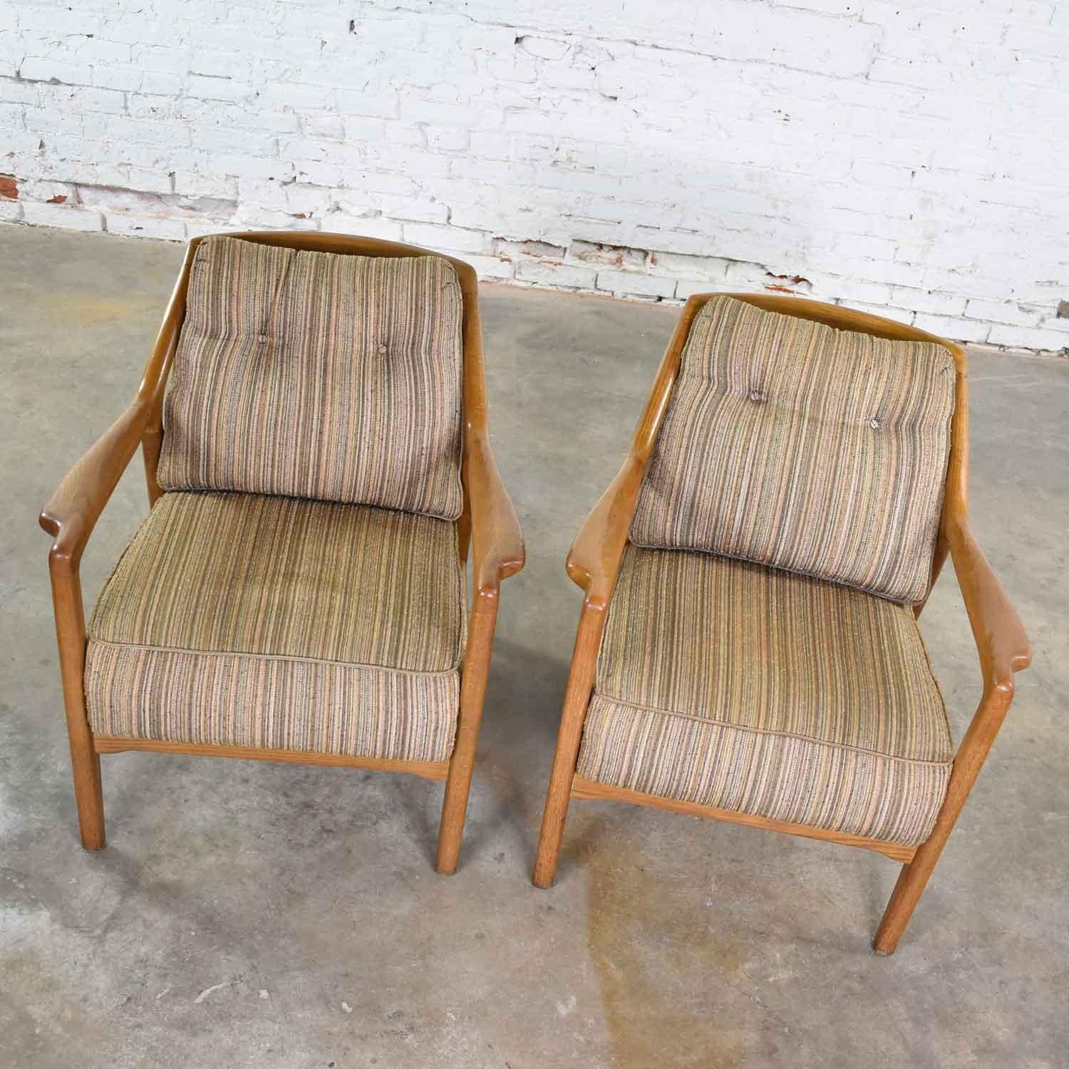 20th Century Pair of Ash Group Spindle Back Chairs by Jack Van der Molen for Jamestown Lounge