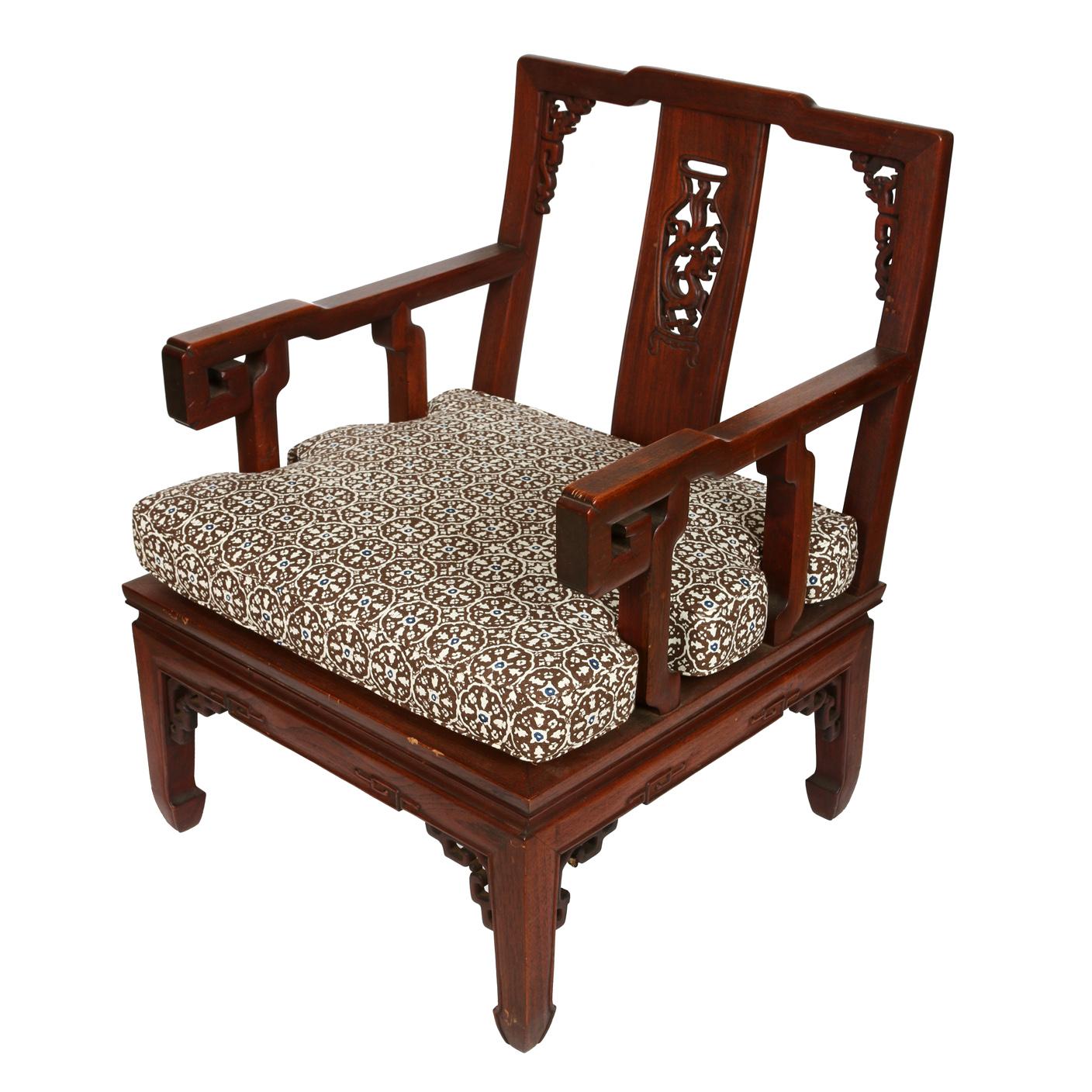 Pair of Asian Carved Hardwood Chairs In Good Condition For Sale In Locust Valley, NY