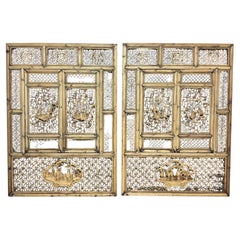 Coppia di pannelli da parete in legno intagliato asiatico, XIX secolo