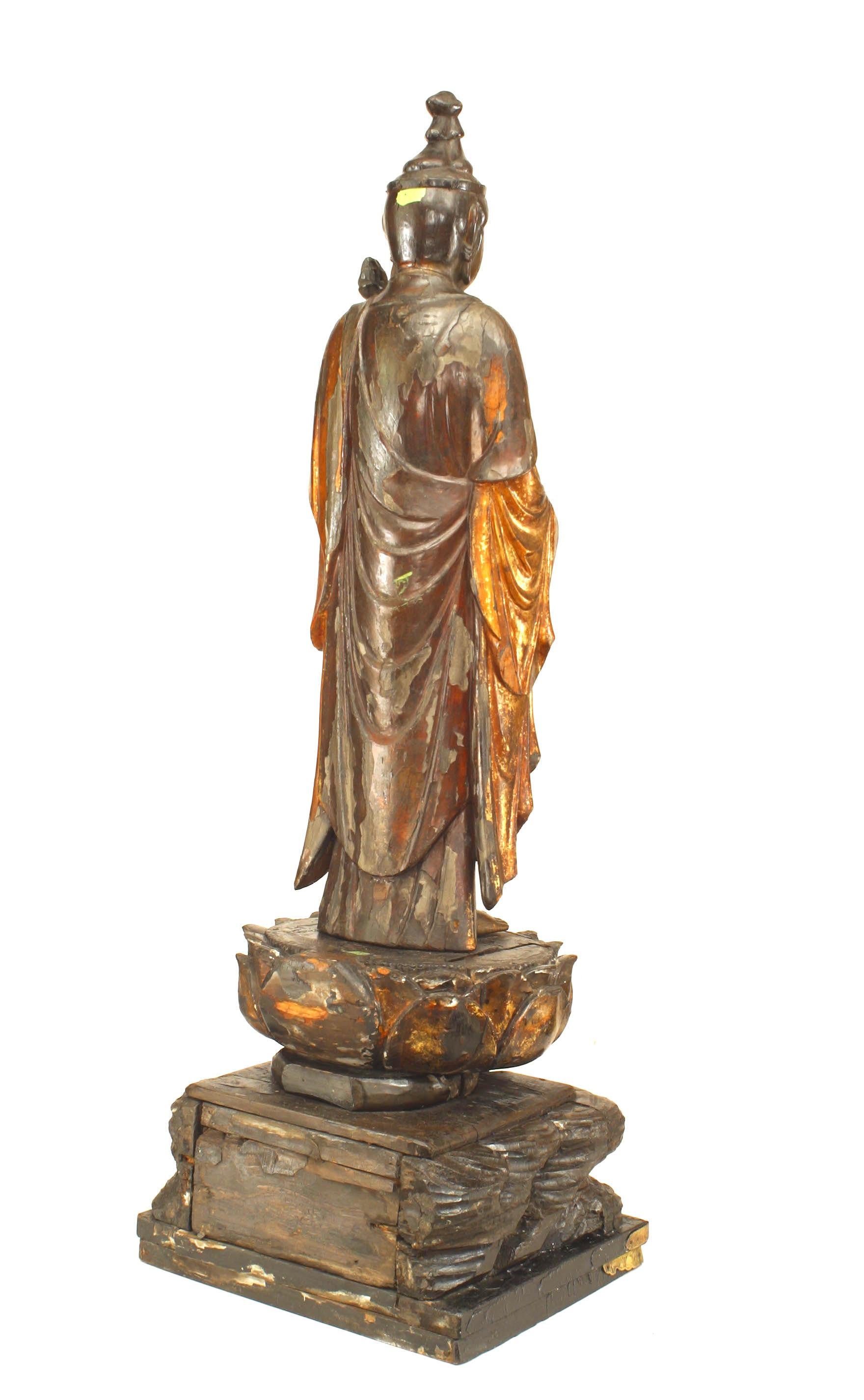 Paire de figurines de divinités chinoises dorées Bon état - En vente à New York, NY