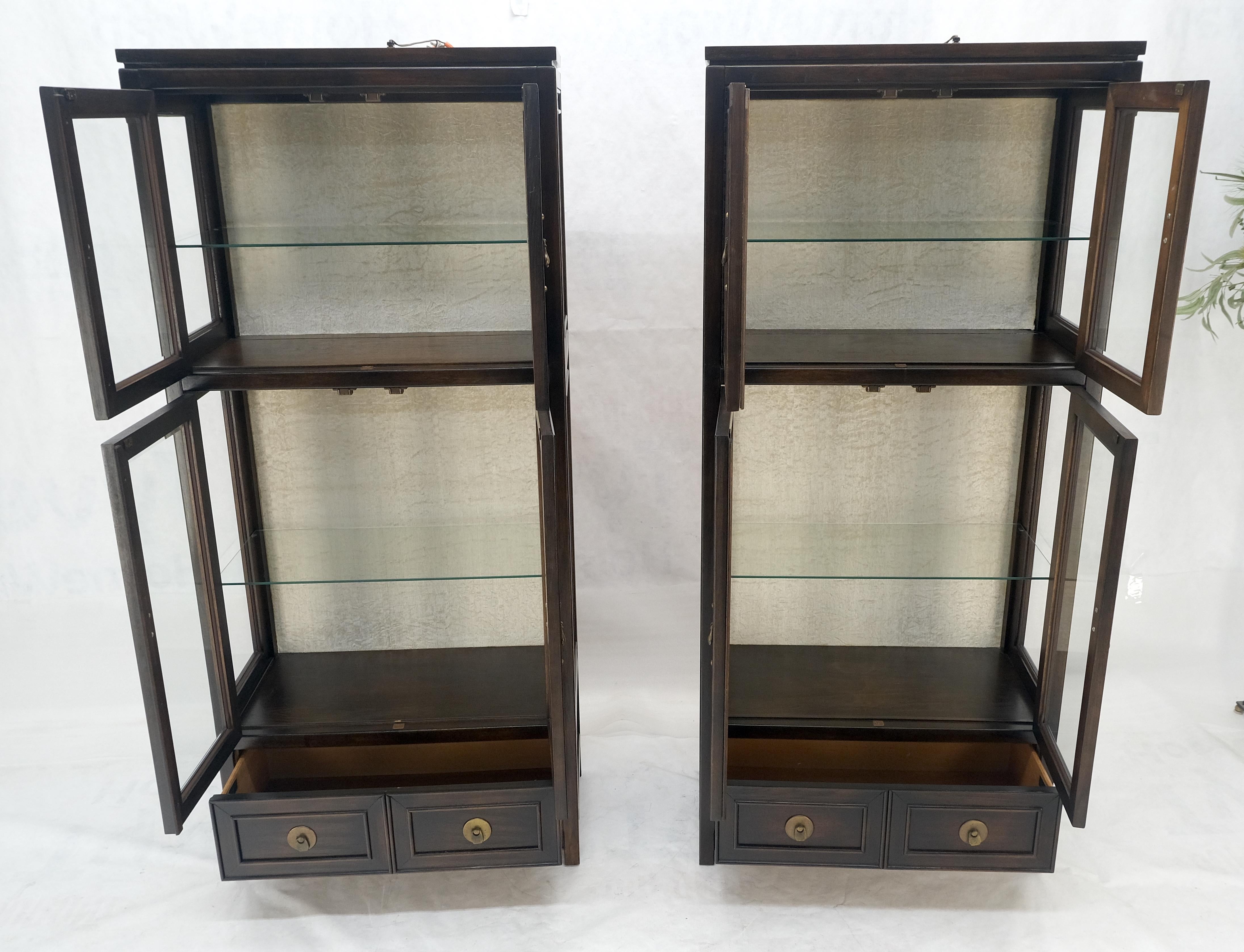 Paire de vitrines asiatiques compactes mettant en valeur les tiroirs de meubles de rangement chinois MINT ! en vente 3