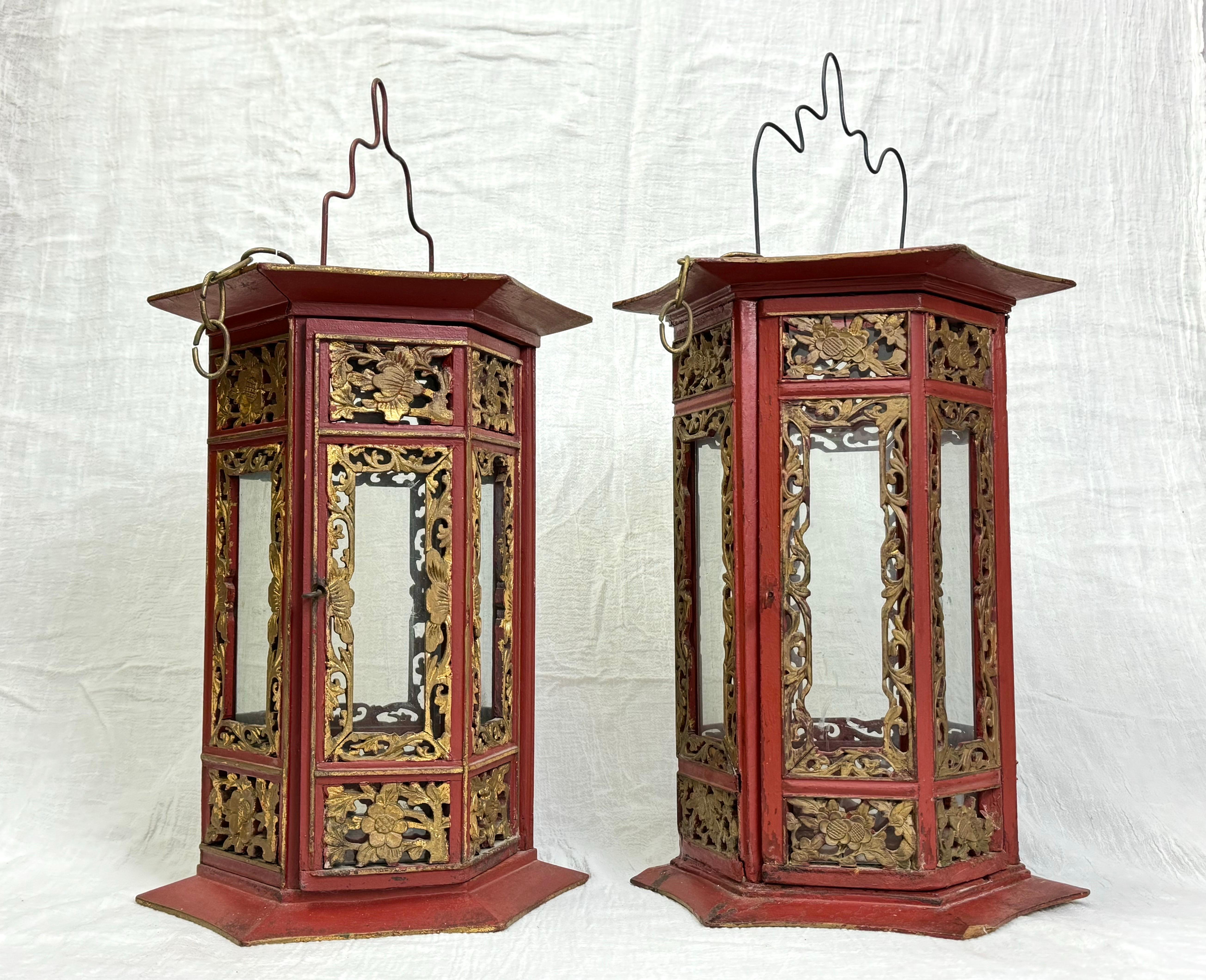 Chinese Chippendale Pair of Asian Hand Carved Wooden Lanterns For Sale