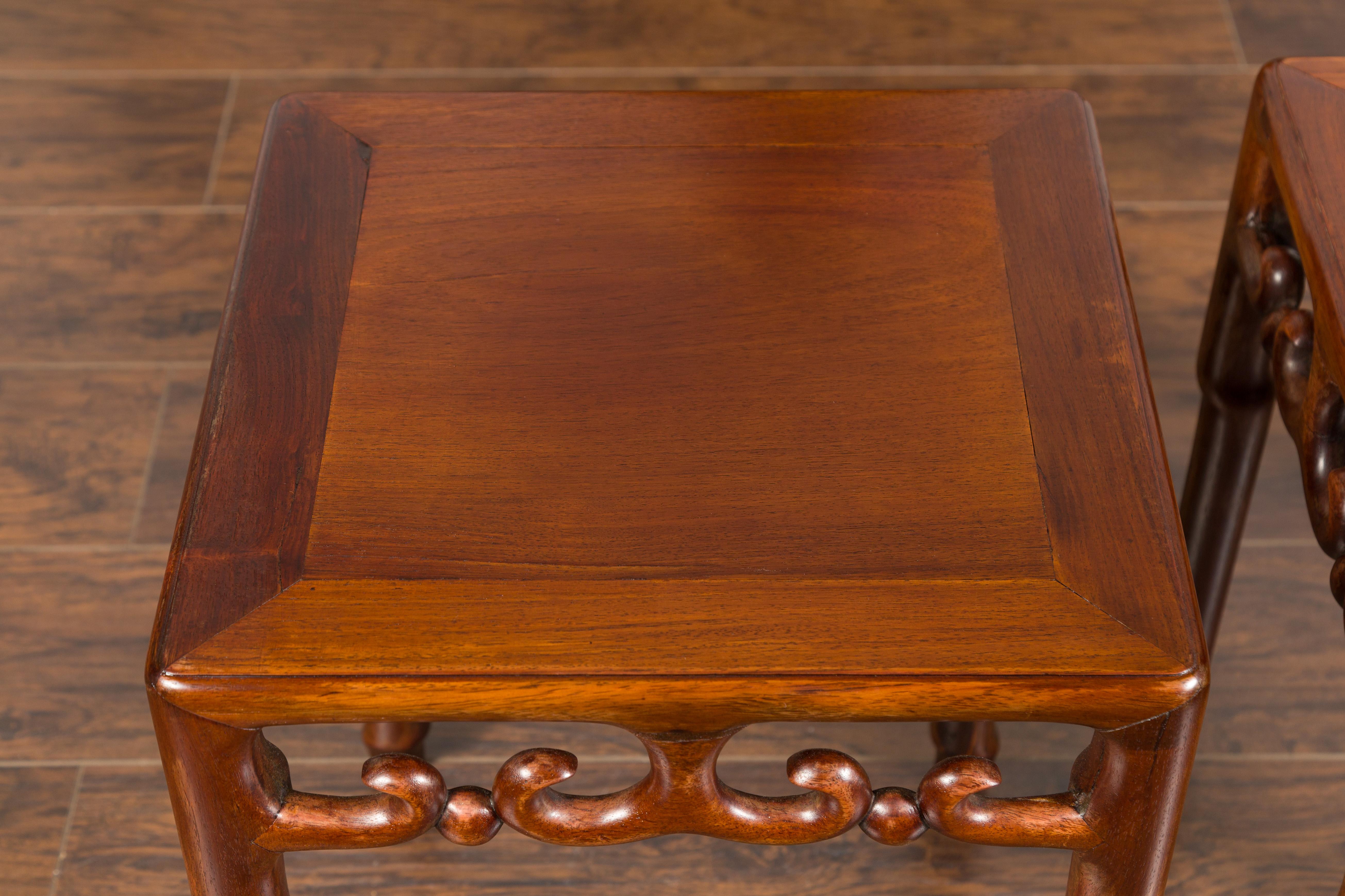 Pair of Asian Midcentury Mahogany Side Tables with Scrolling Fretwork Motifs For Sale 2