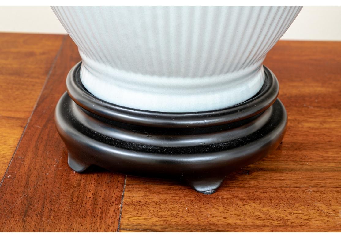 Paar Celadon glasierte Jars im Asian Style als Tischlampen im Angebot 2