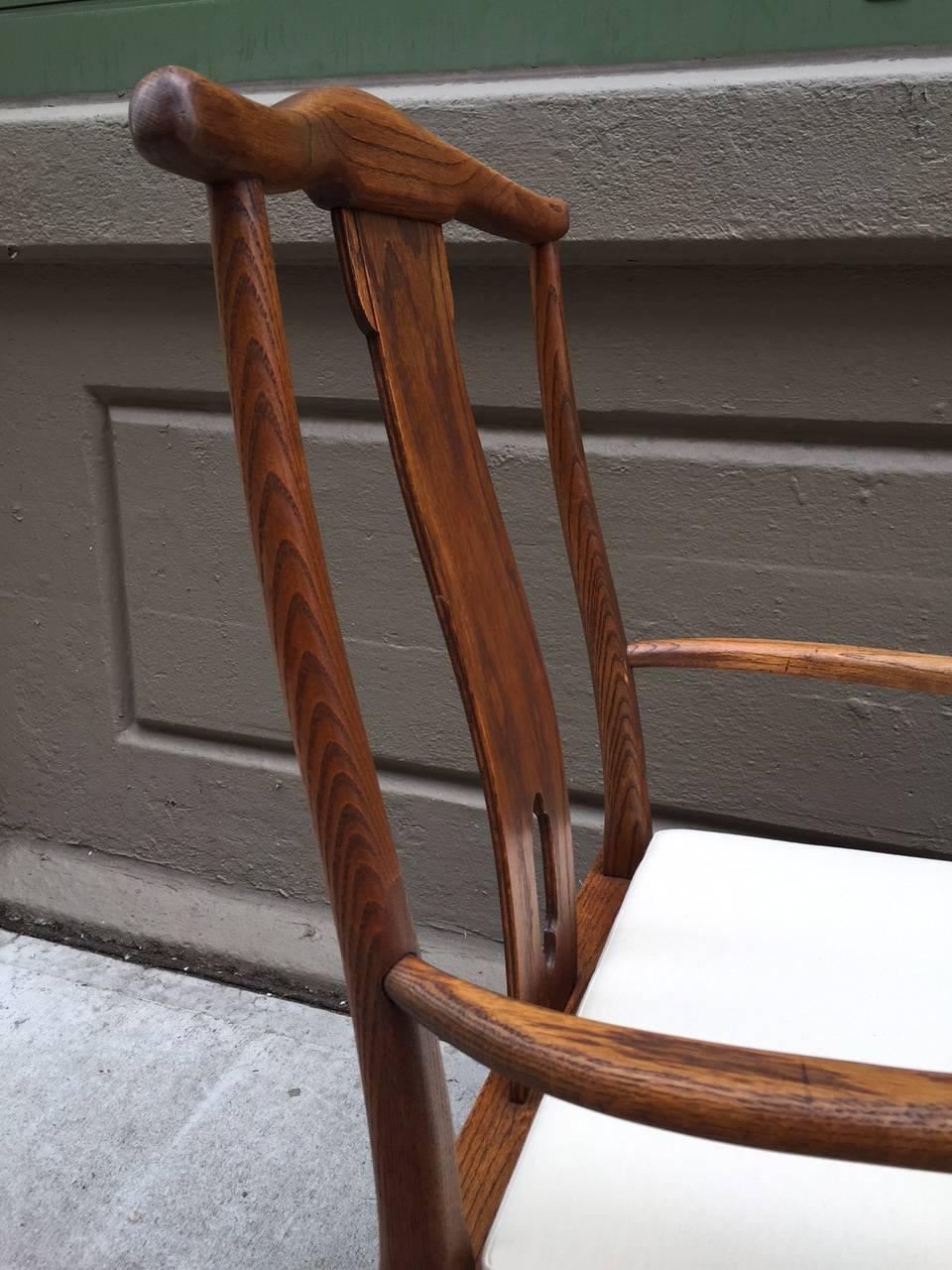 Milieu du XXe siècle Paire de chaises d'appoint en bois de feuillus de style asiatique en vente