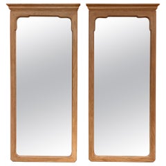 Coppia di specchi in stile asiatico di Davis Furniture