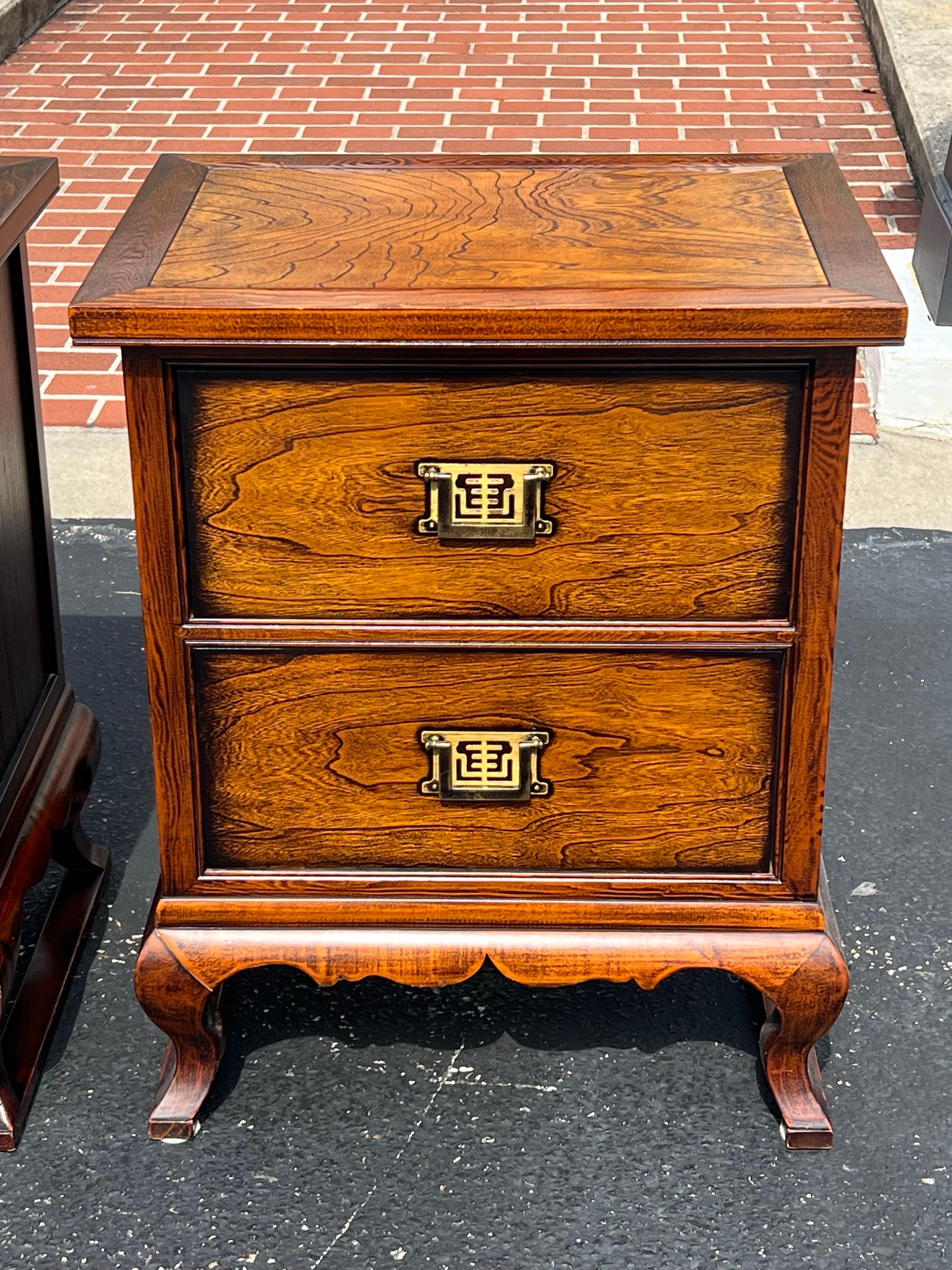 Coppia di comodini in Asian Style in vendita 4