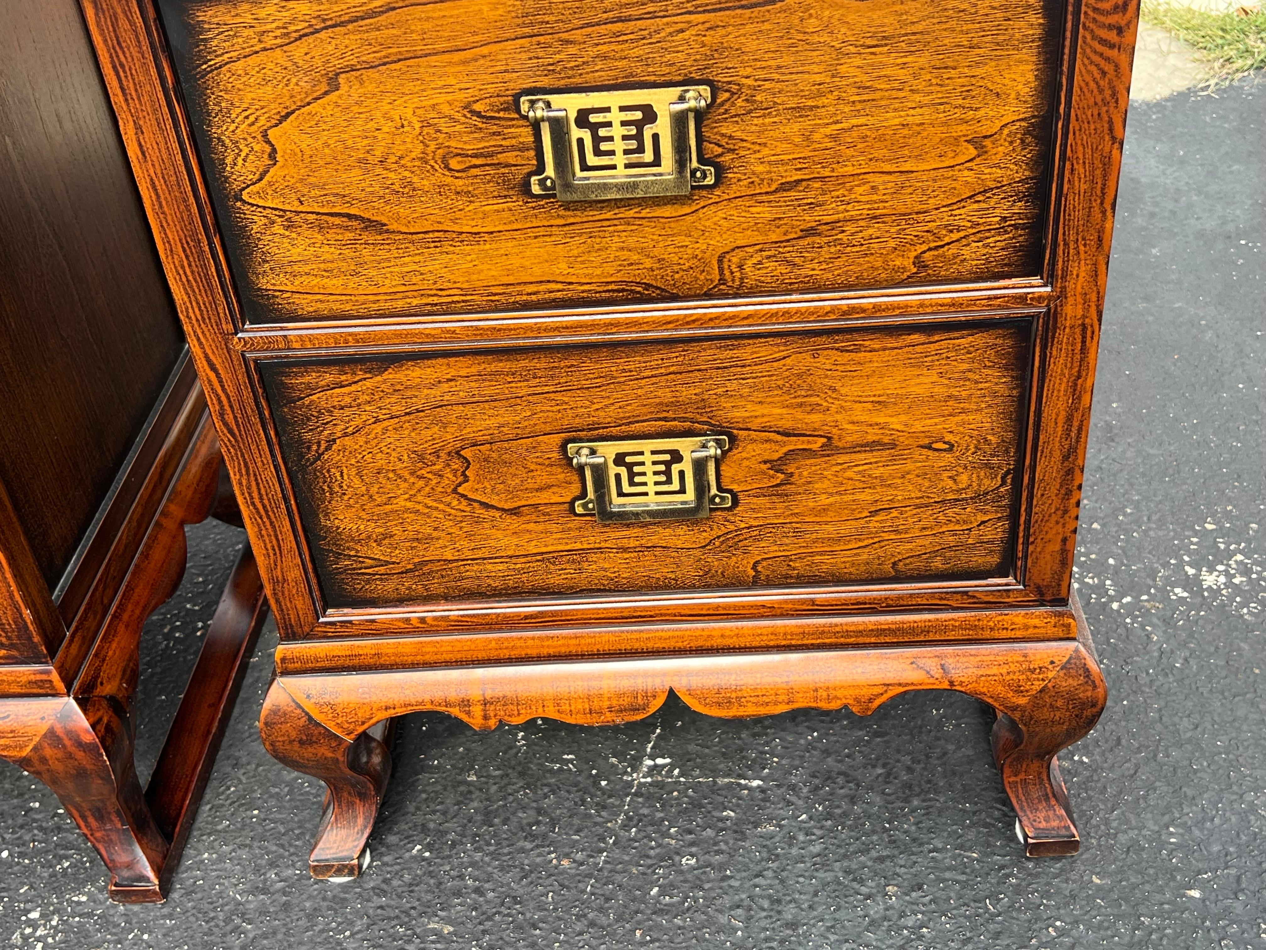 Coppia di comodini in Asian Style in vendita 5