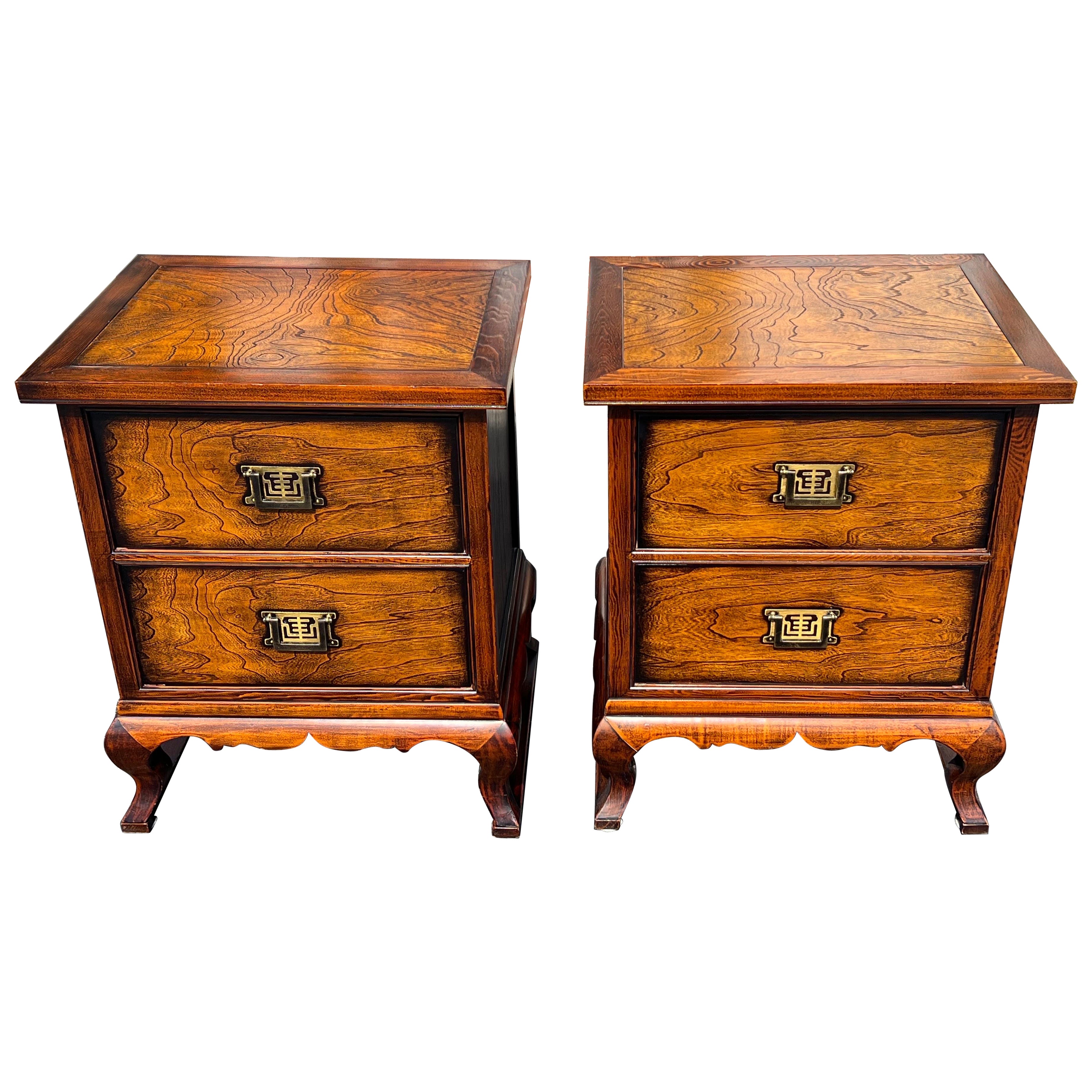 Coppia di comodini in Asian Style in vendita