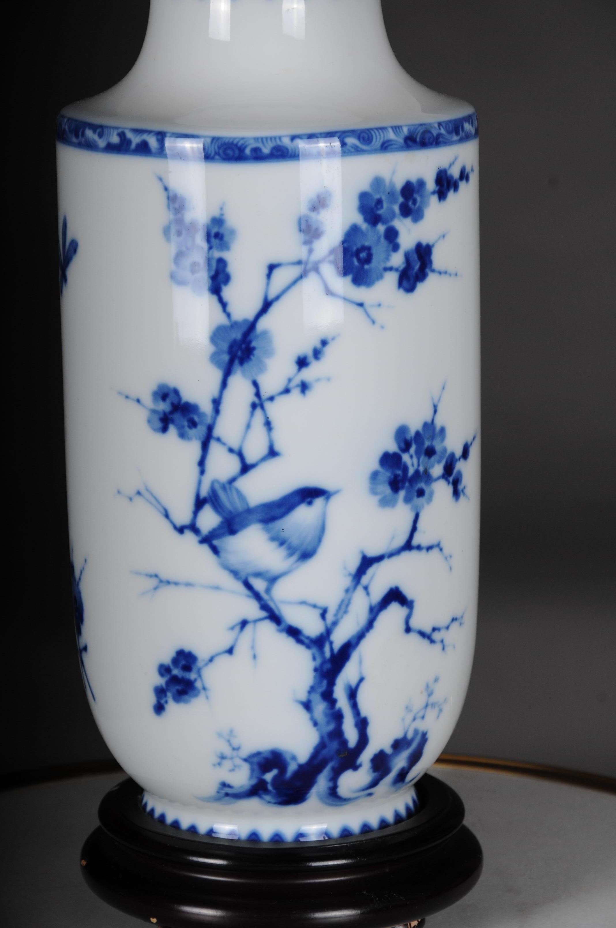 Paire de lampes de table ou lampes de bureau asiatiques en porcelaine, Art asiatique du XXe siècle 6