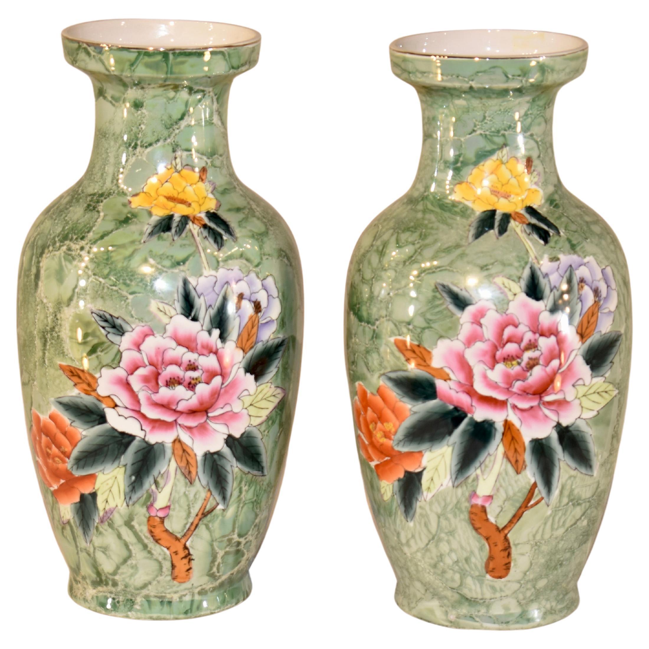 Paire de vases asiatiques, vers 1930 en vente