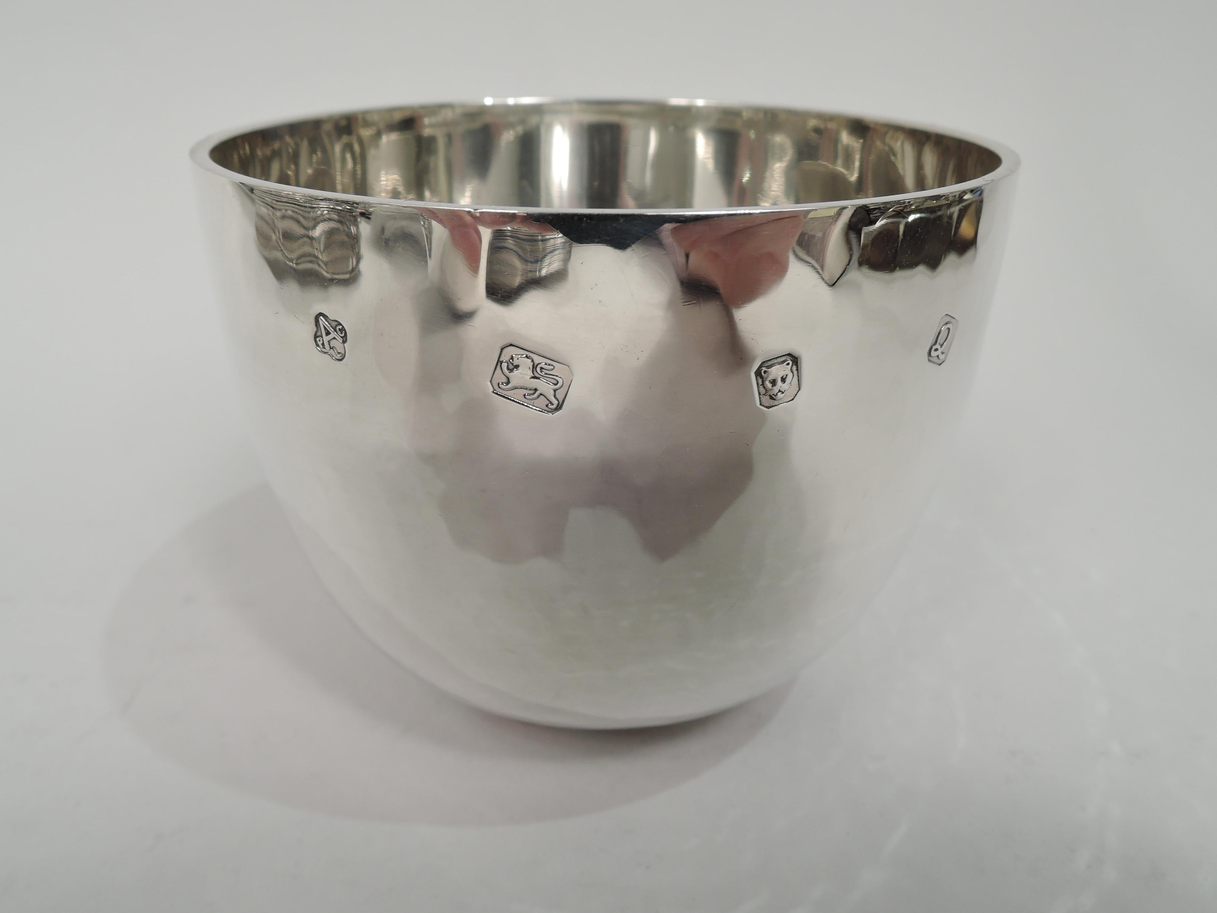 Hammered Pair of Asprey English Modern Sterling Silver Jefferson Cups