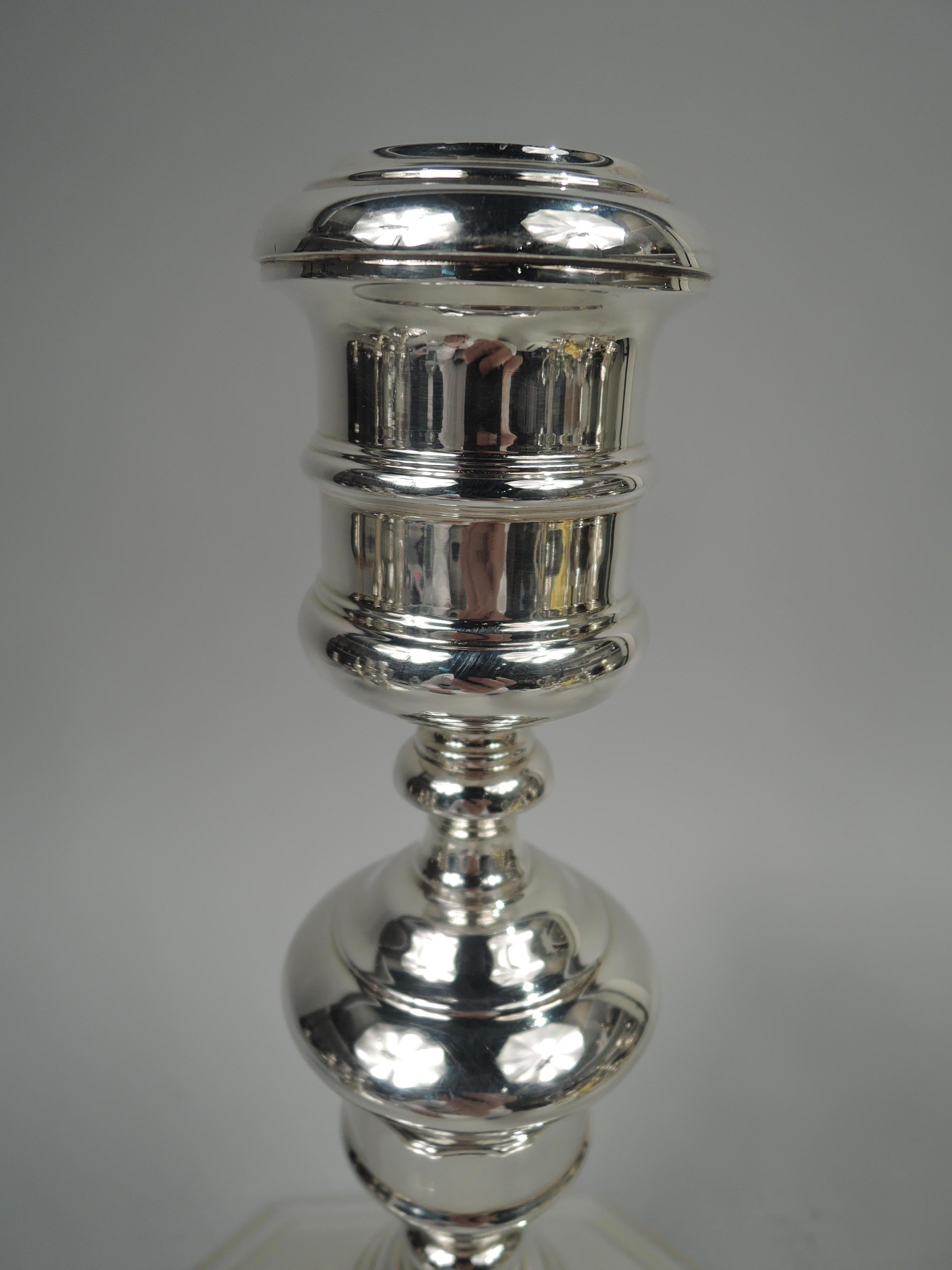 Late 20th Century Pair of Asprey Traditional English Georgian Sterling Silver 4-Light Candelabra For Sale