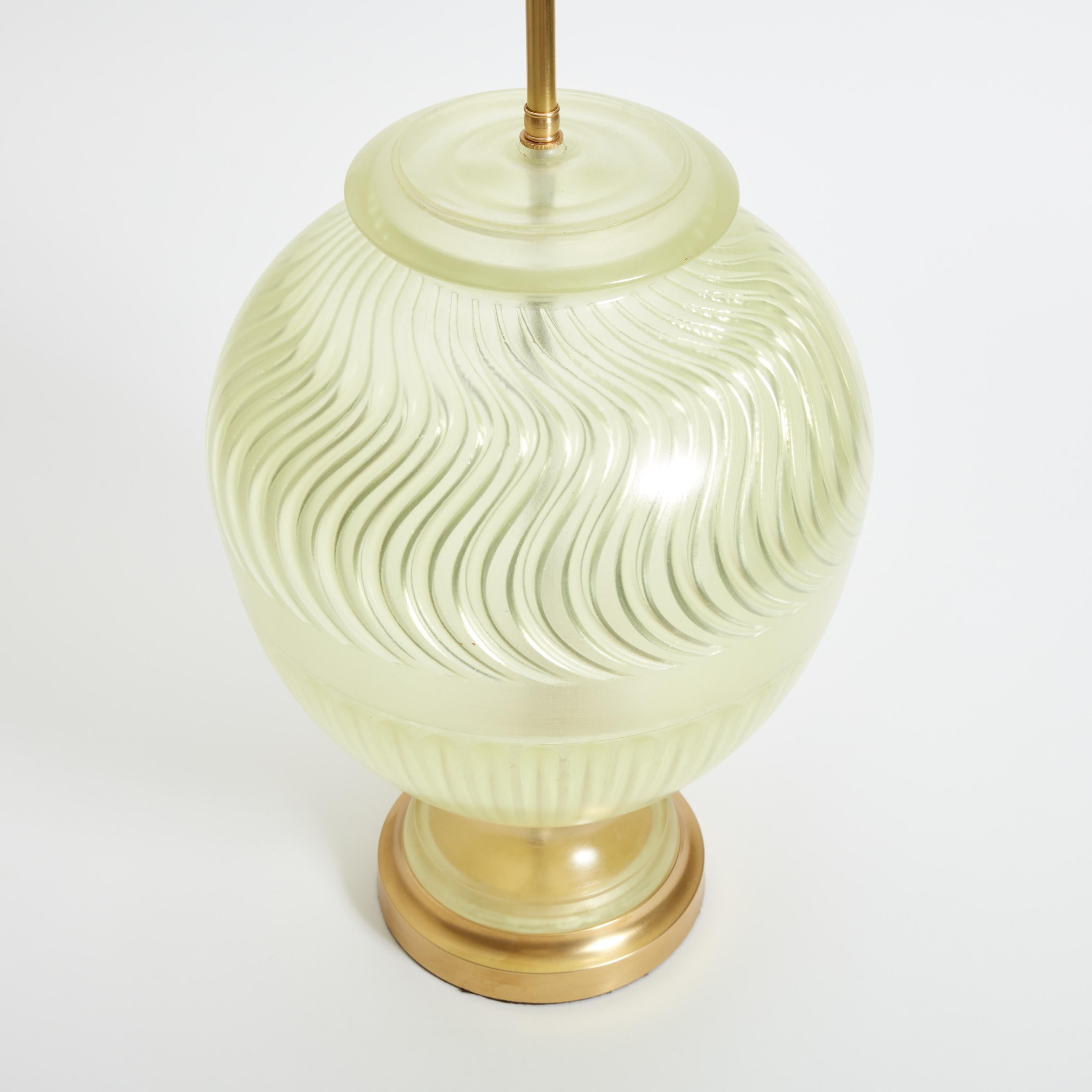 Américain Paire de lampes à vase asymétriques en citrine pâle par David Duncan Studio en vente