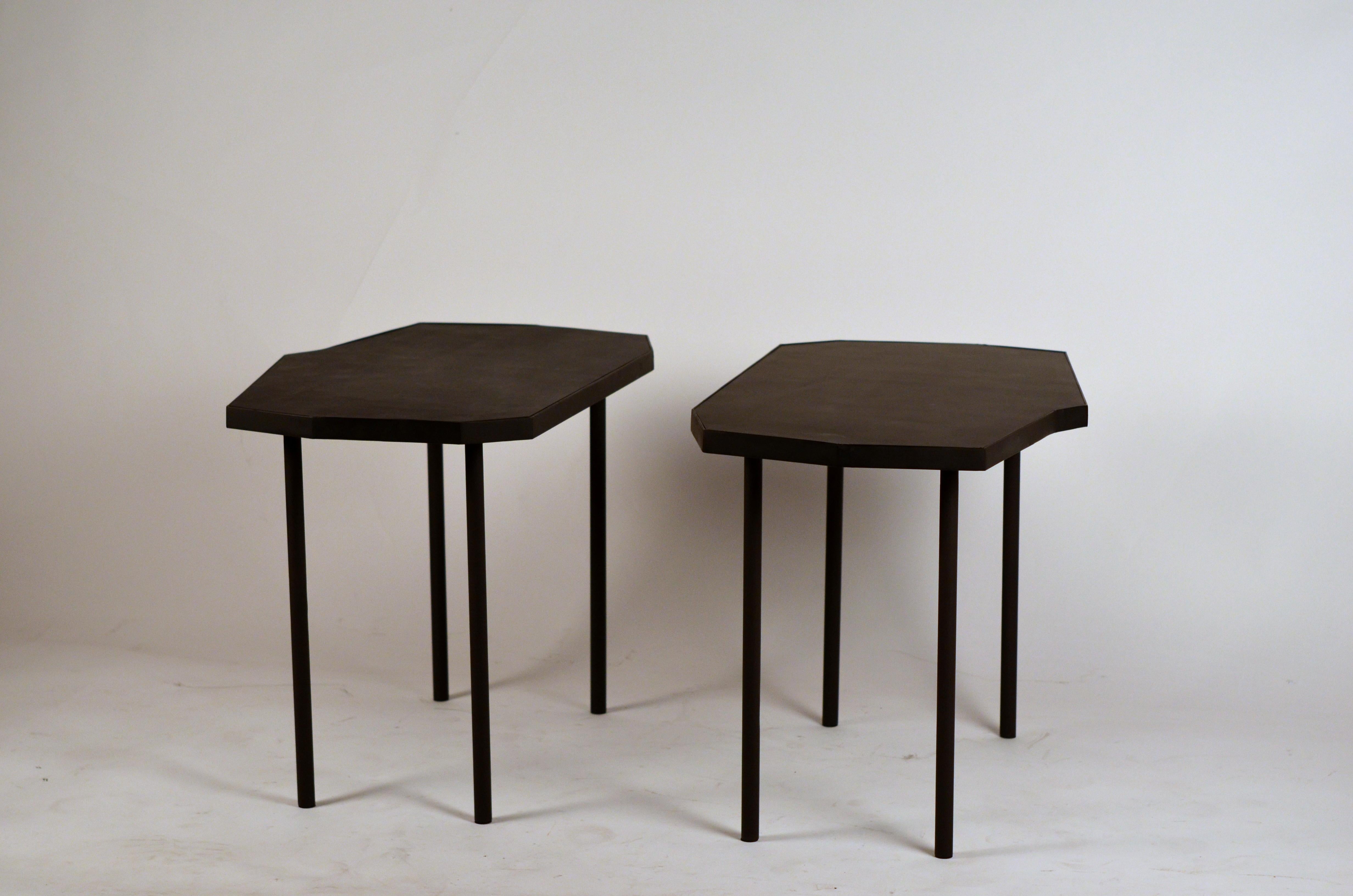 Pair of Asymmetrical 'Décagone' Black Leather Side Tables by Design Frères For Sale 3