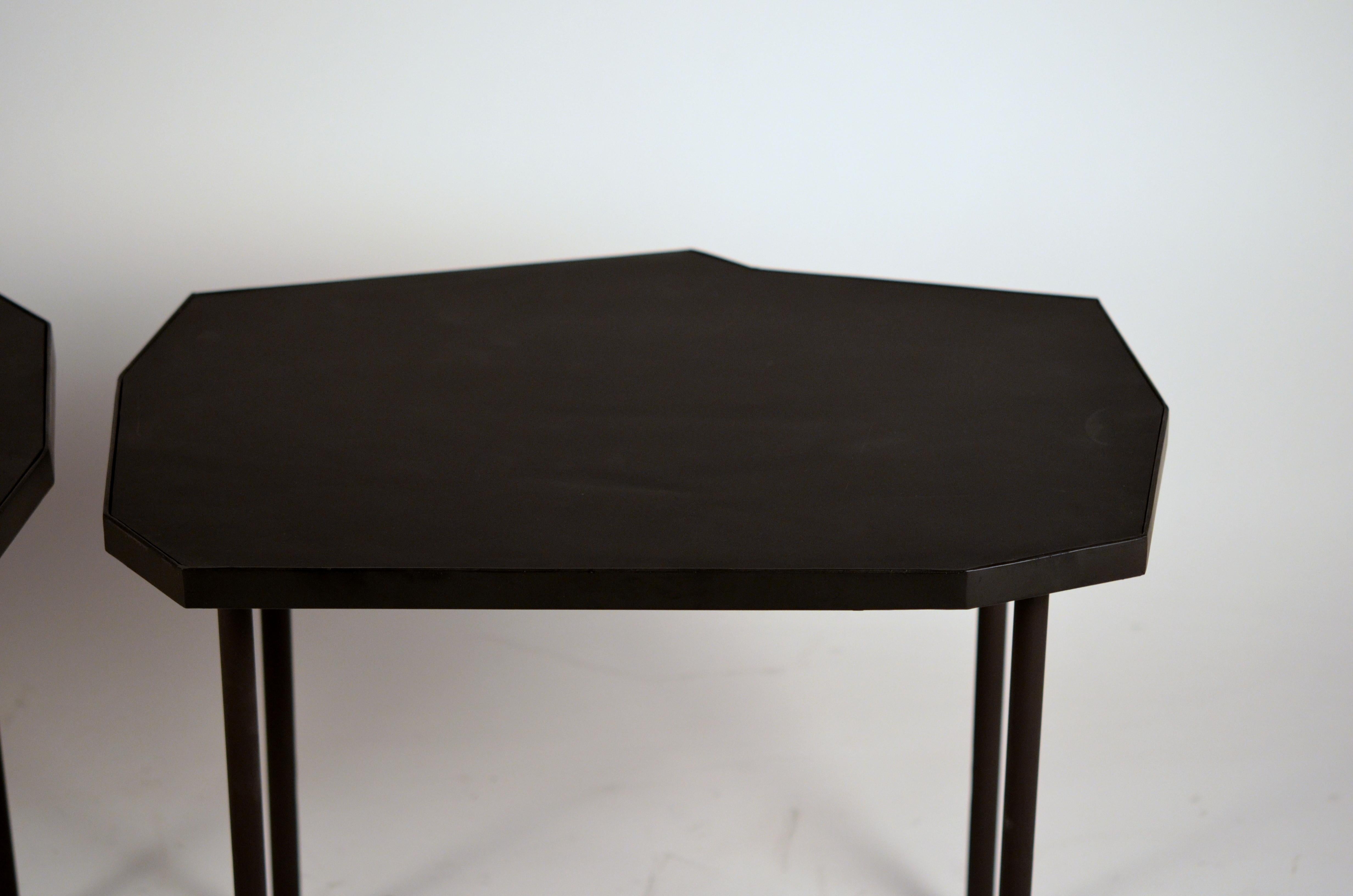 French Pair of Asymmetrical 'Décagone' Black Leather Side Tables by Design Frères For Sale
