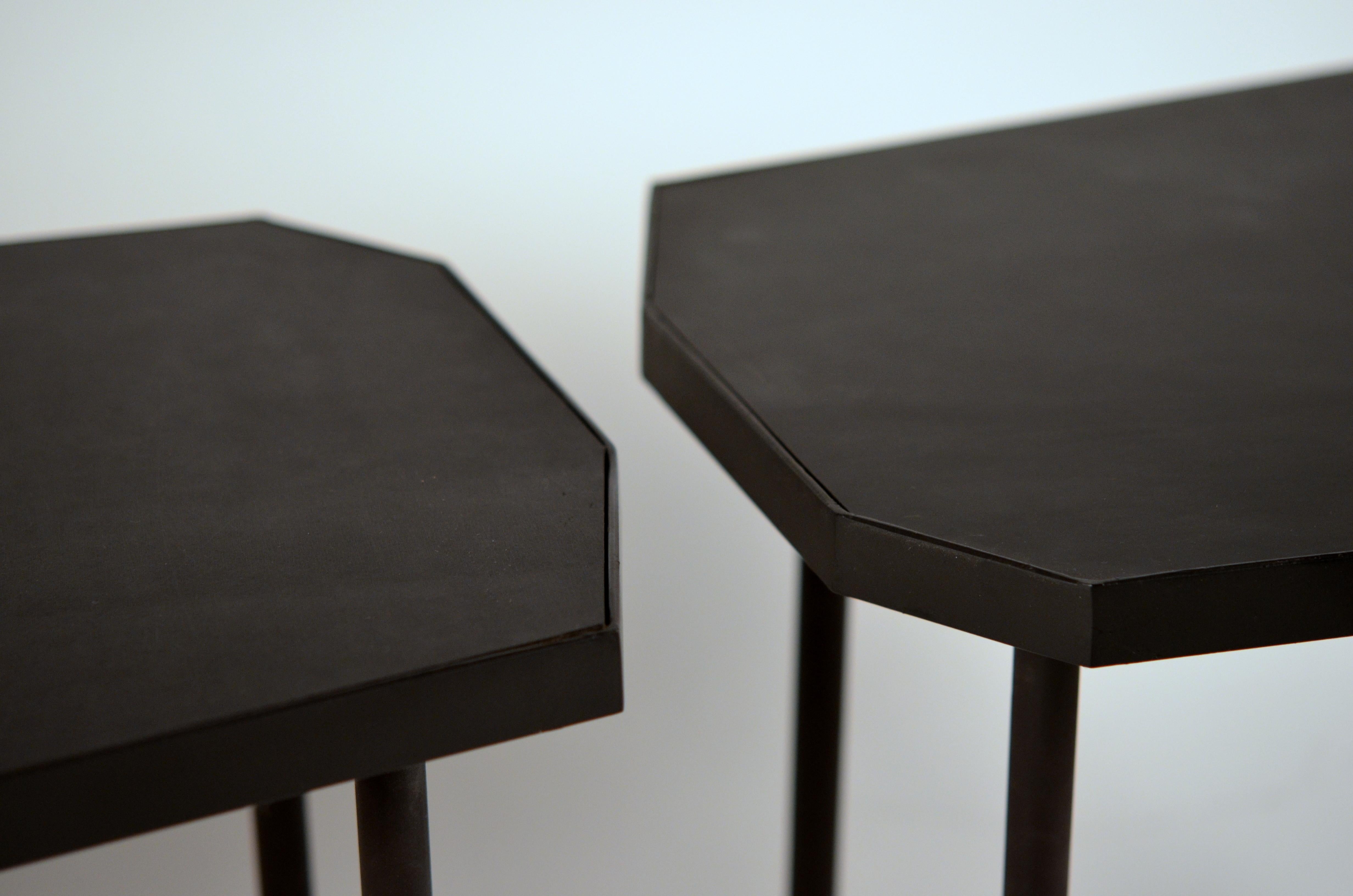 Plywood Pair of Asymmetrical 'Décagone' Black Leather Side Tables by Design Frères For Sale