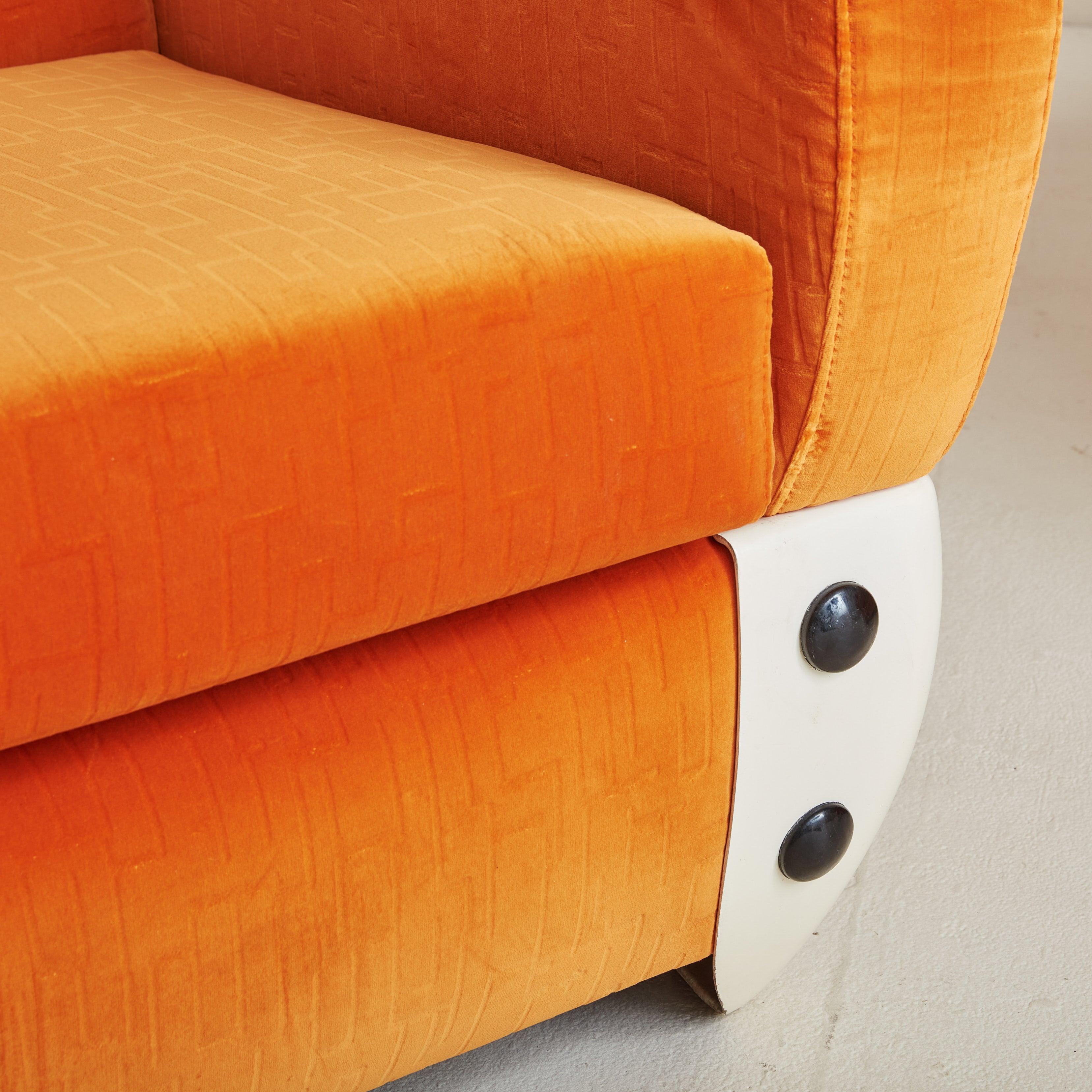 Pair of Atomic Age Fiberglass Lounge Chairs in Original Orange Fabric, Italy For Sale 2