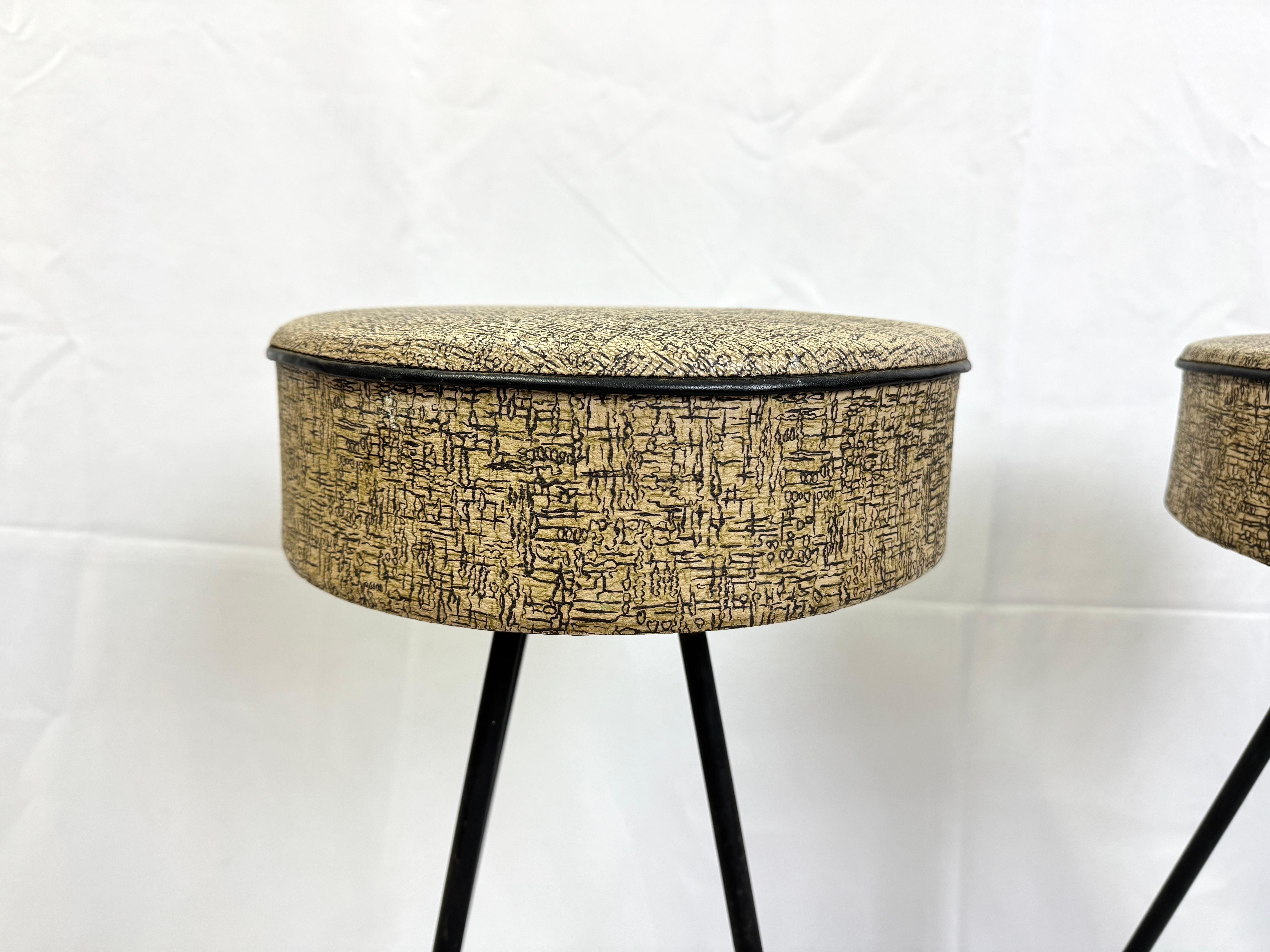 Pair of Atomic Bar stools in the style of Frederic Weinberg For Sale 4
