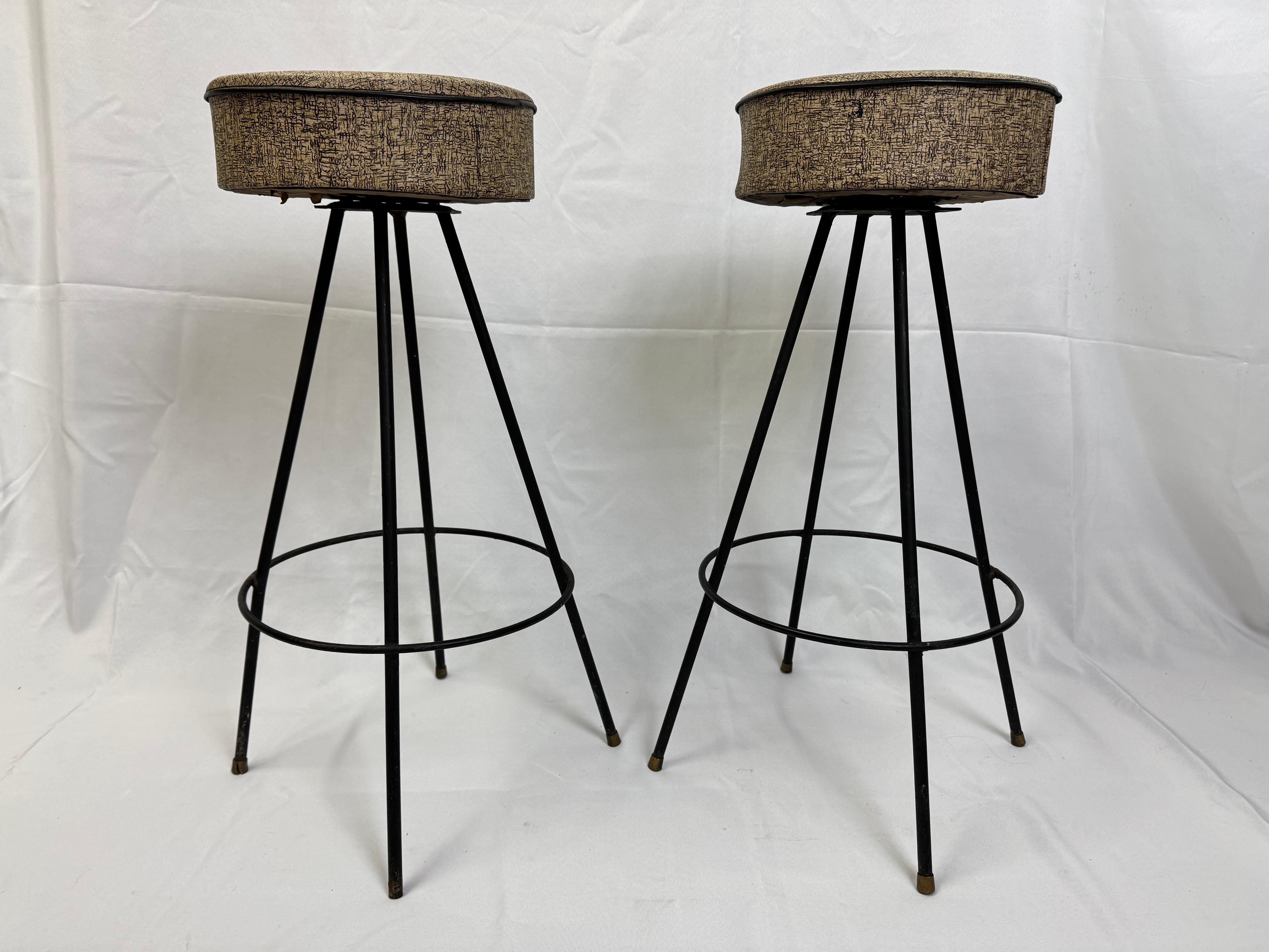 Metal Pair of Atomic Bar stools in the style of Frederic Weinberg For Sale