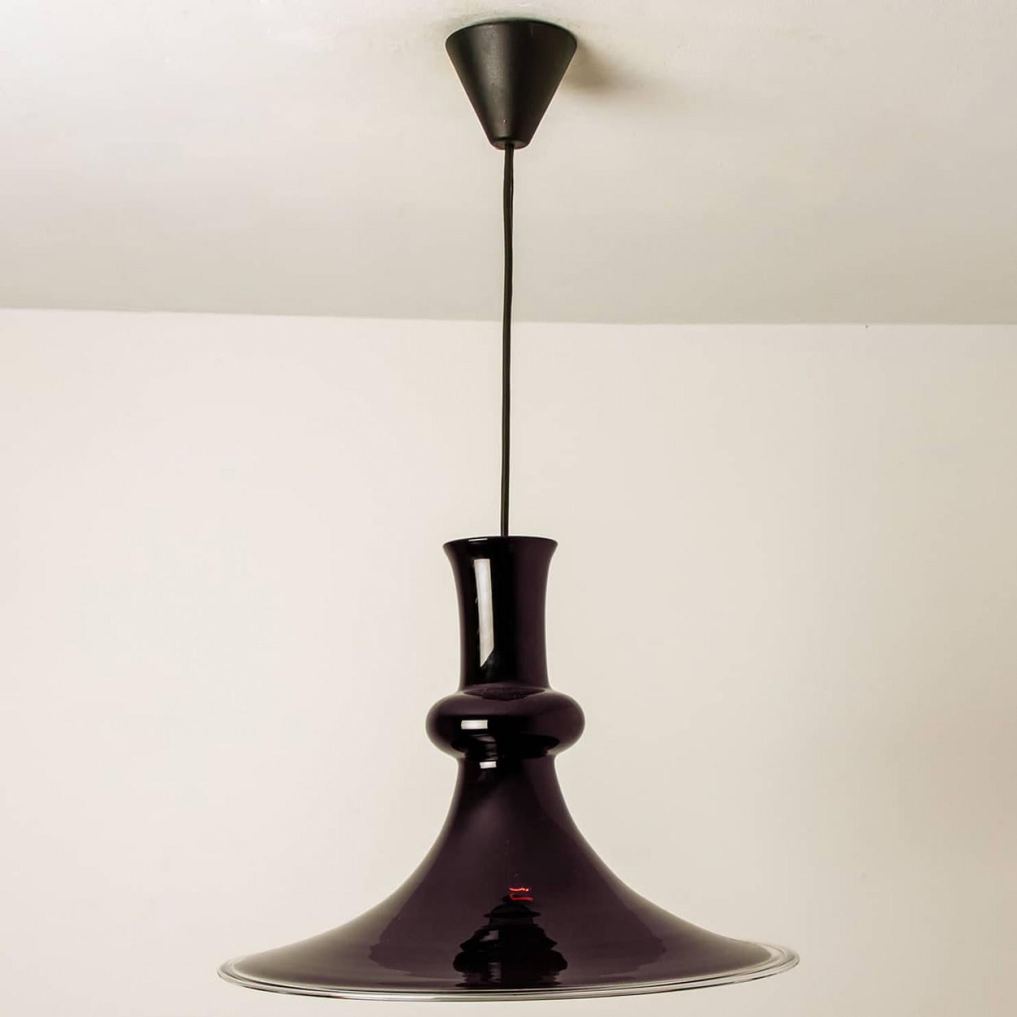 Corde Paire de lampes suspendues Aubergine Holmegaard, 1970 en vente