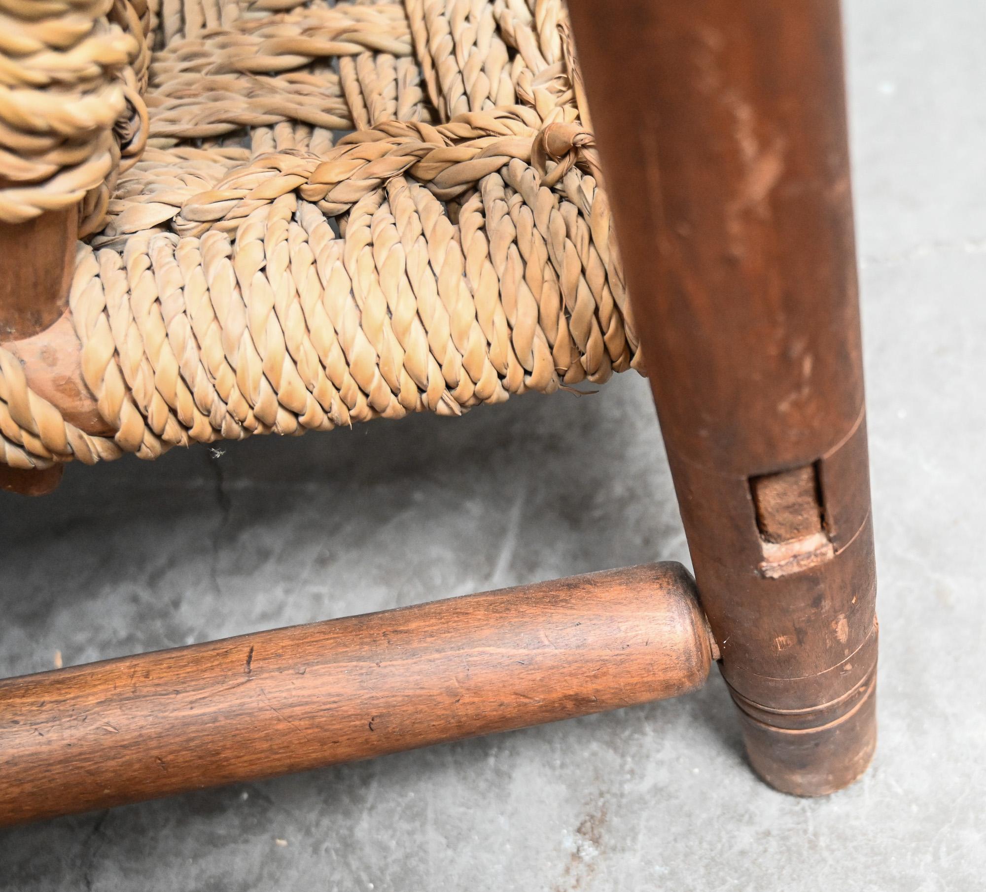 Paar niedrige Stühle Audoux Minet im Angebot 11