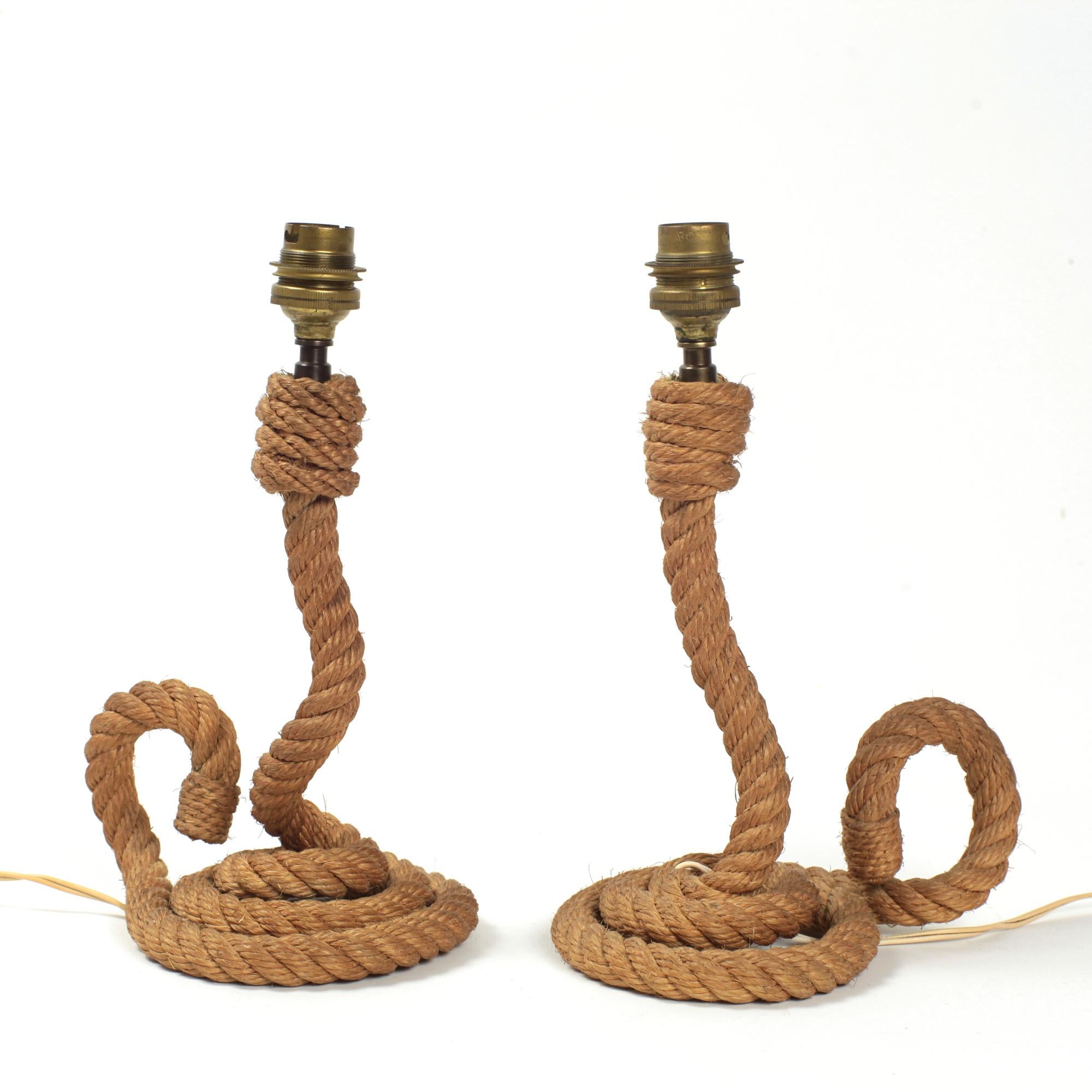 Pair of Audoux-Minet rope table lamp France 1950

Good condition.

Measure: Height 25 cm

B22 socket