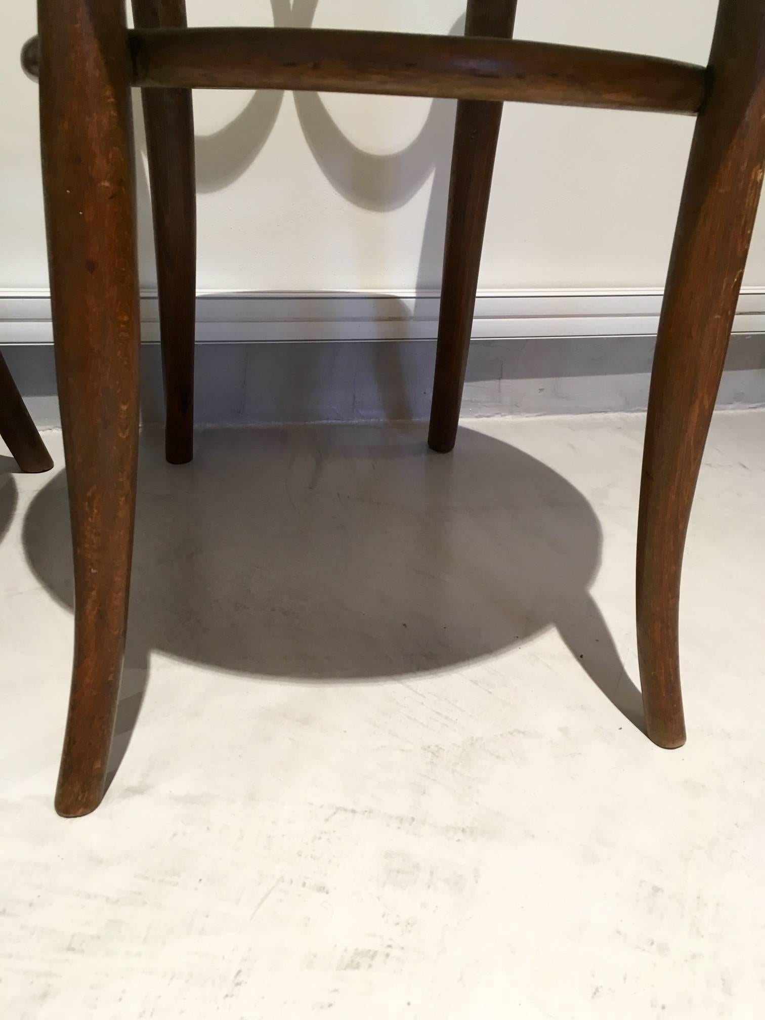 Pair of August Thonet Bentwood Chairs by Thonet Bros In Good Condition In Madrid, ES