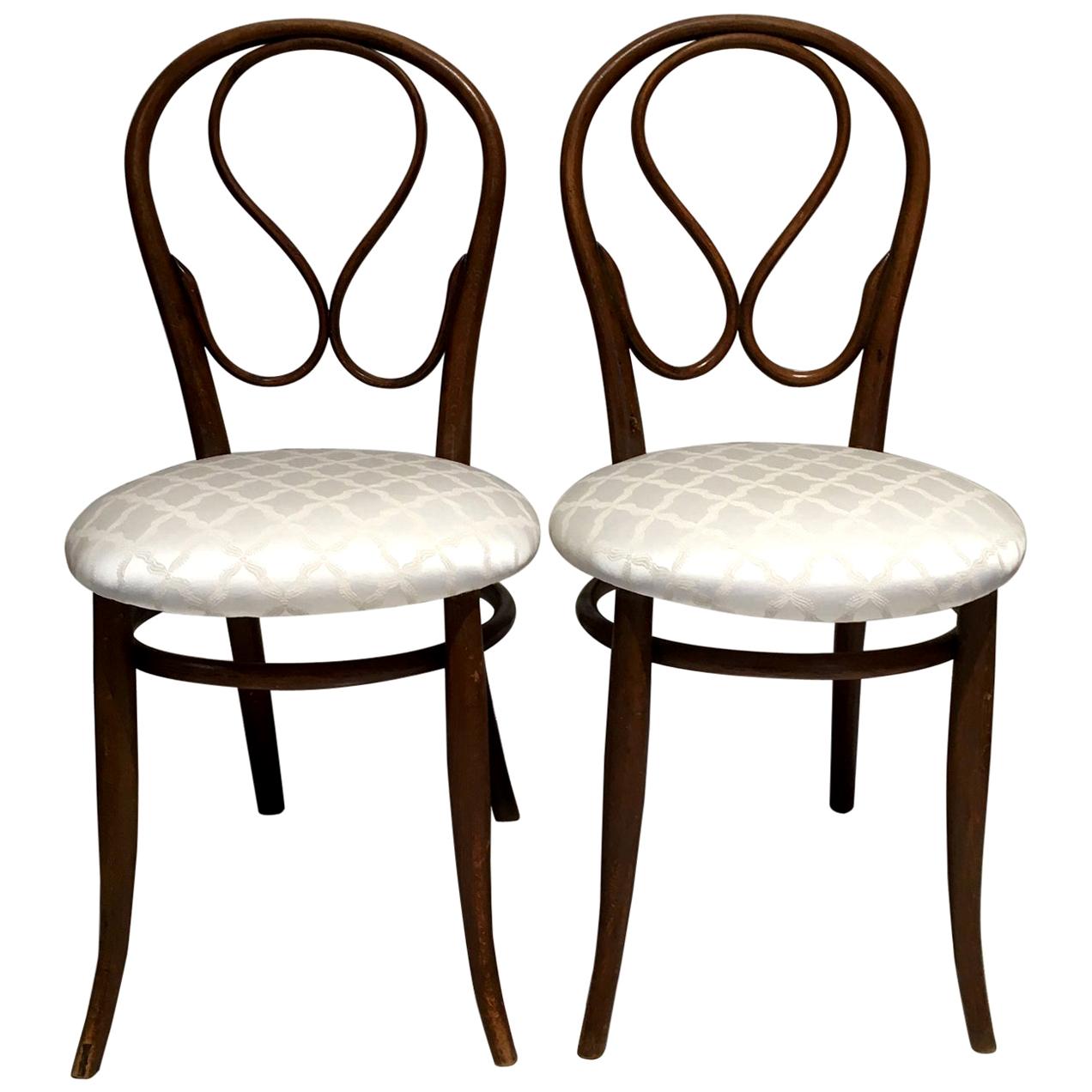 Pair of August Thonet Bentwood Chairs by Thonet Bros