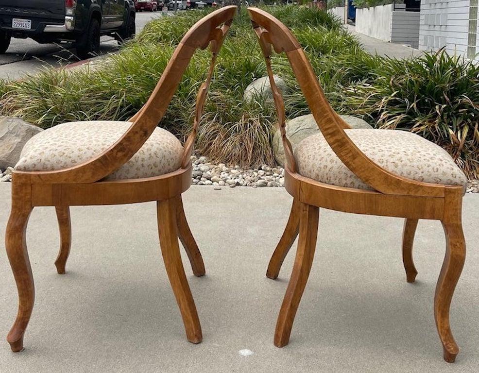 Pair of Austrian 1840s Biedermeier Side-Chairs with Fabric Covered Seats In Good Condition For Sale In Santa Monica, CA