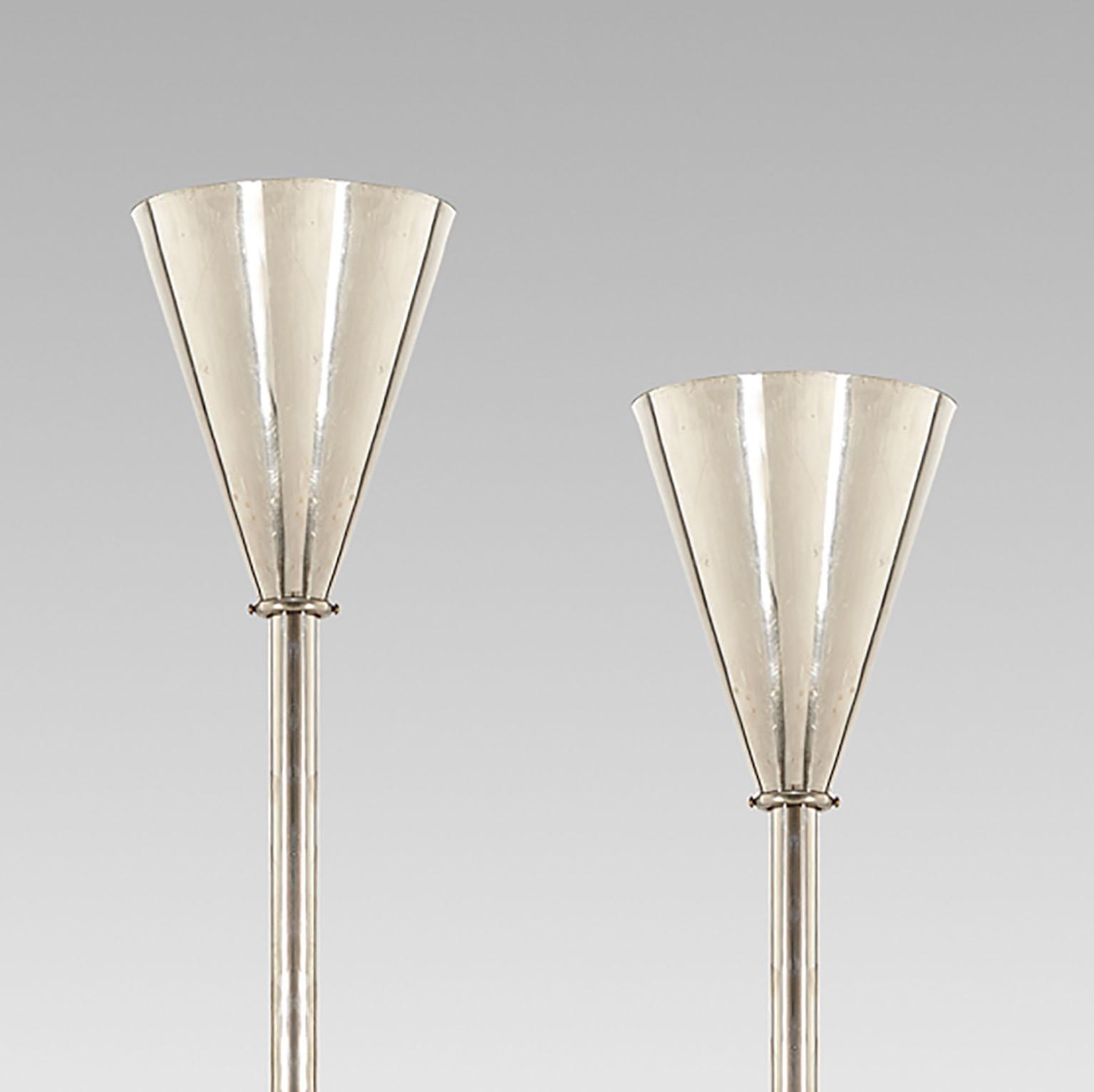 Pair of Austrian Art Deco Nickel Pendant Lamps by School of Dagobert Peche In Good Condition For Sale In Vienna, AT