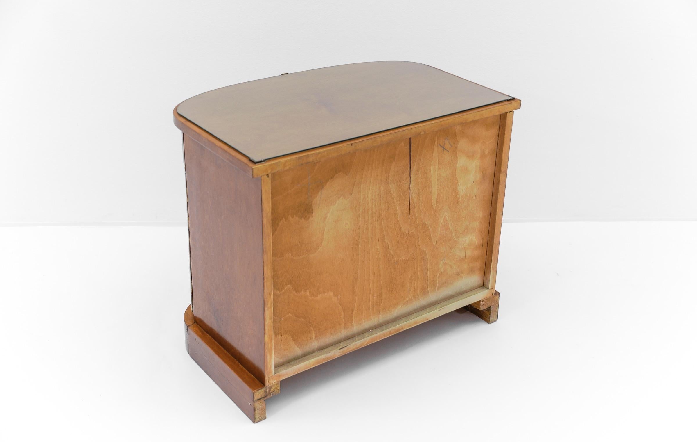 Pair of austrian Art Deco wooden bedside tables, 1930s For Sale 12
