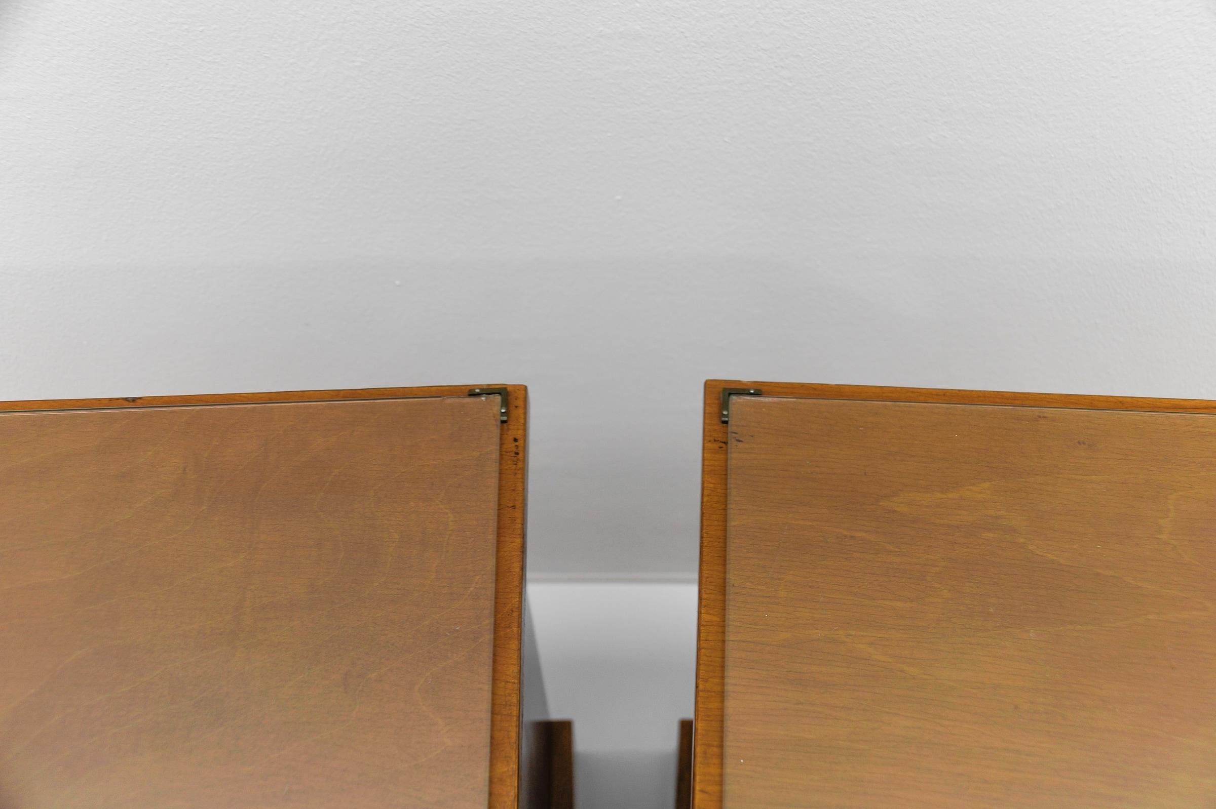 Pair of austrian Art Deco wooden bedside tables, 1930s For Sale 13