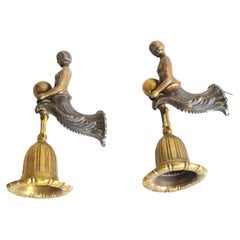 Paar österreichische Jugendstil-Wandleuchter aus Bronze: Frauentorso