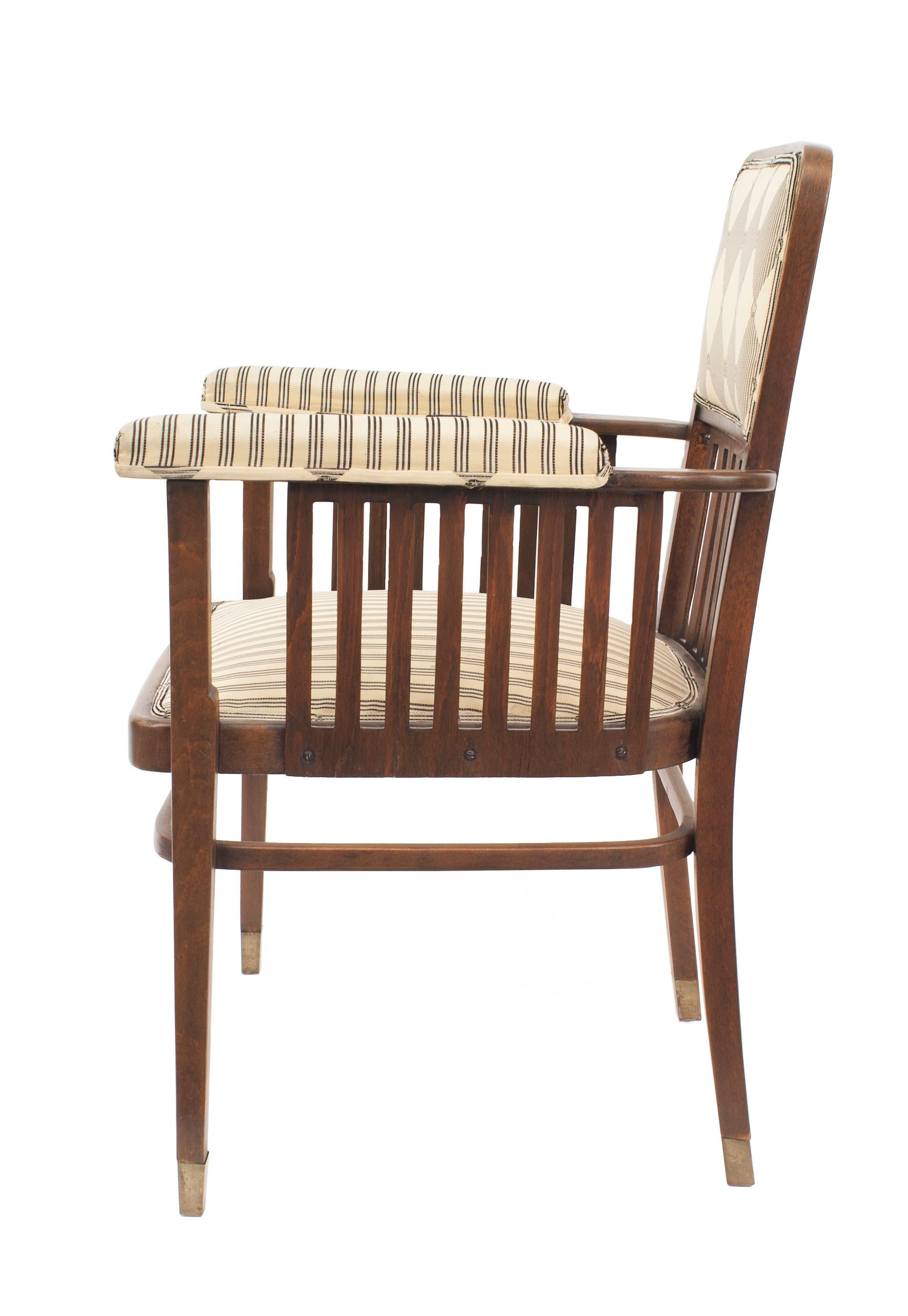 Pair of Austrian Bentwood Beech Wood Armchairs In Good Condition For Sale In New York, NY