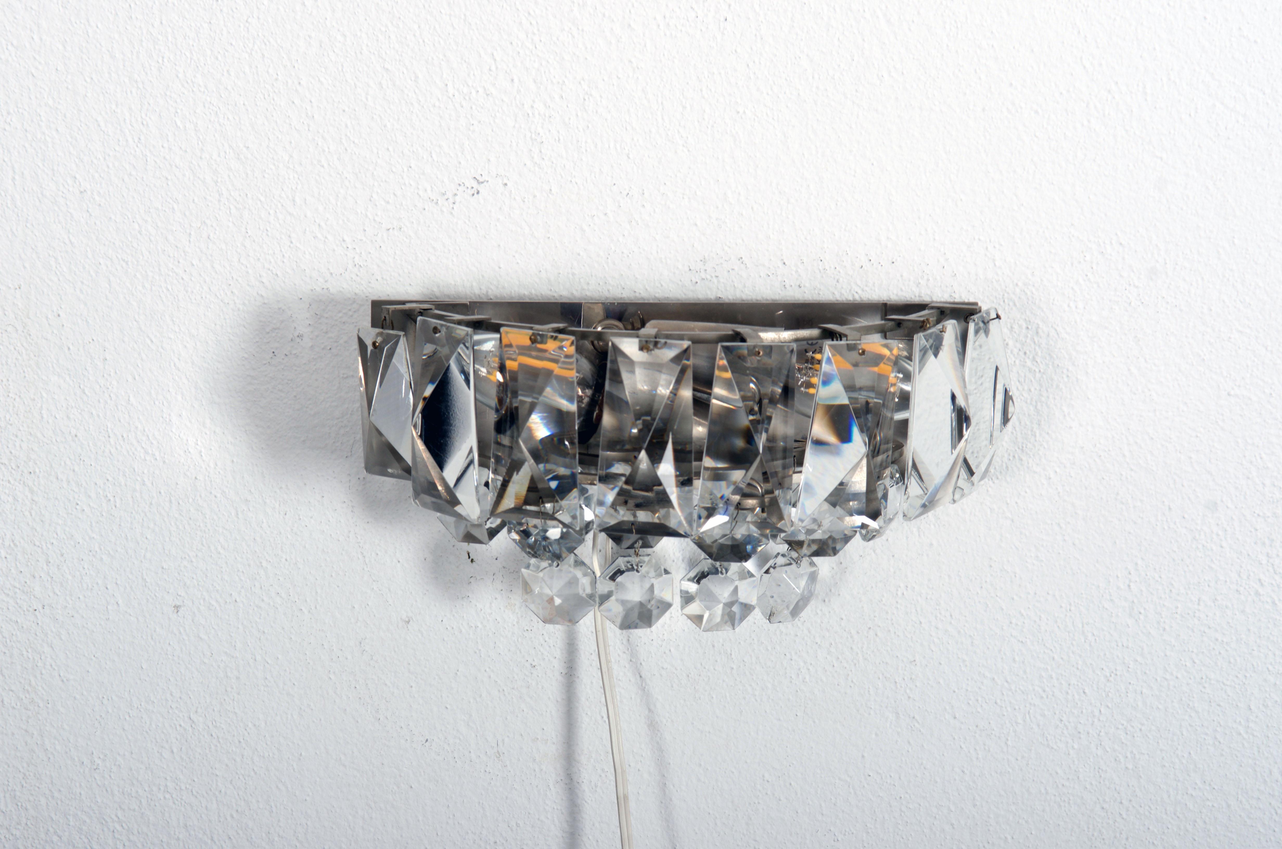 Mid-Century Modern Pair of Austrian Crystal Sconces by Bakalowits and Sohne For Sale