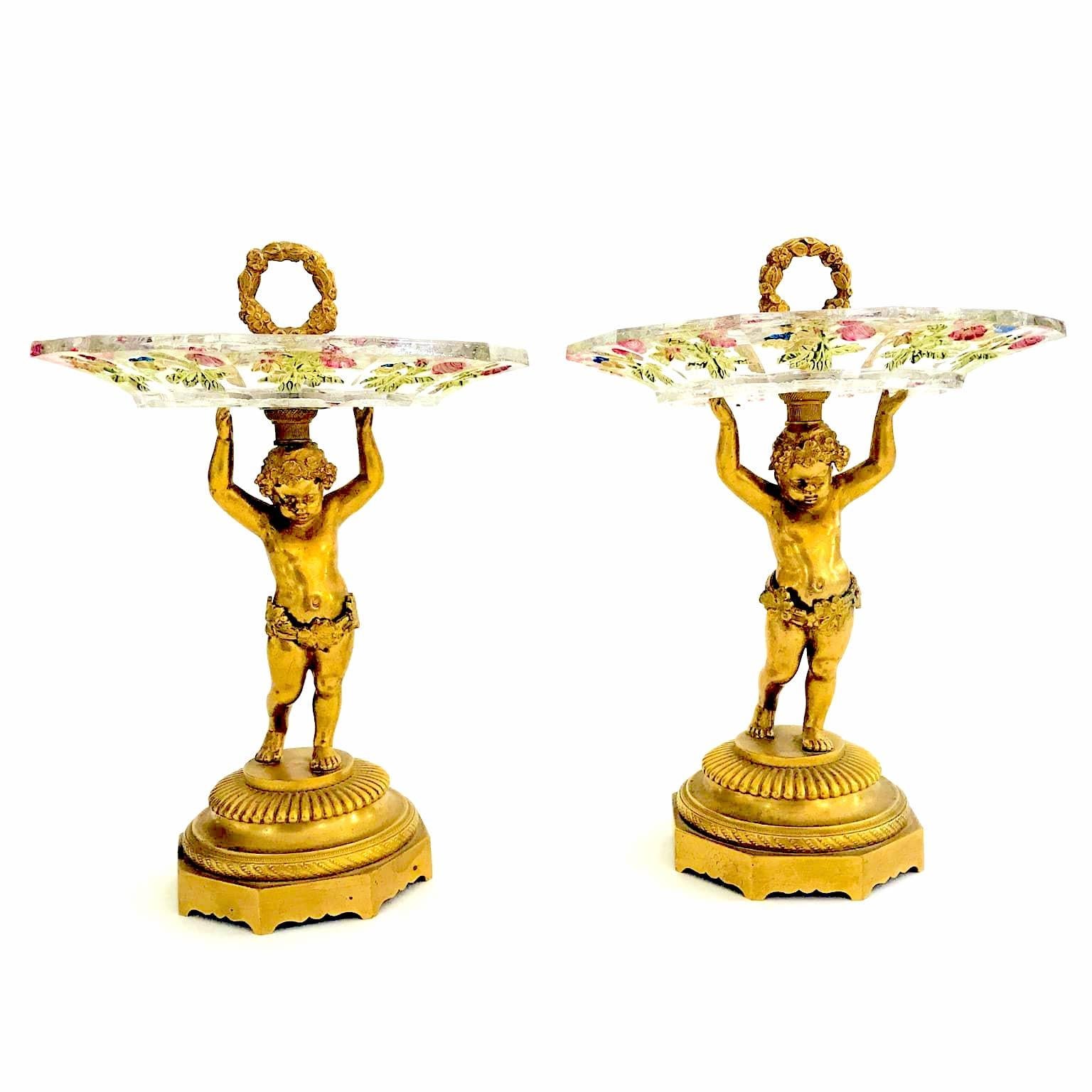 Ein Paar österreichische vergoldete figurale Kompottschalen mit Putten aus dem 19. Jahrhundert (Böhmisch) im Angebot