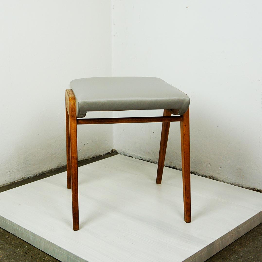 Pair of Austrian Mid-Century Beech Stacking Stools by Franz Schuster 8