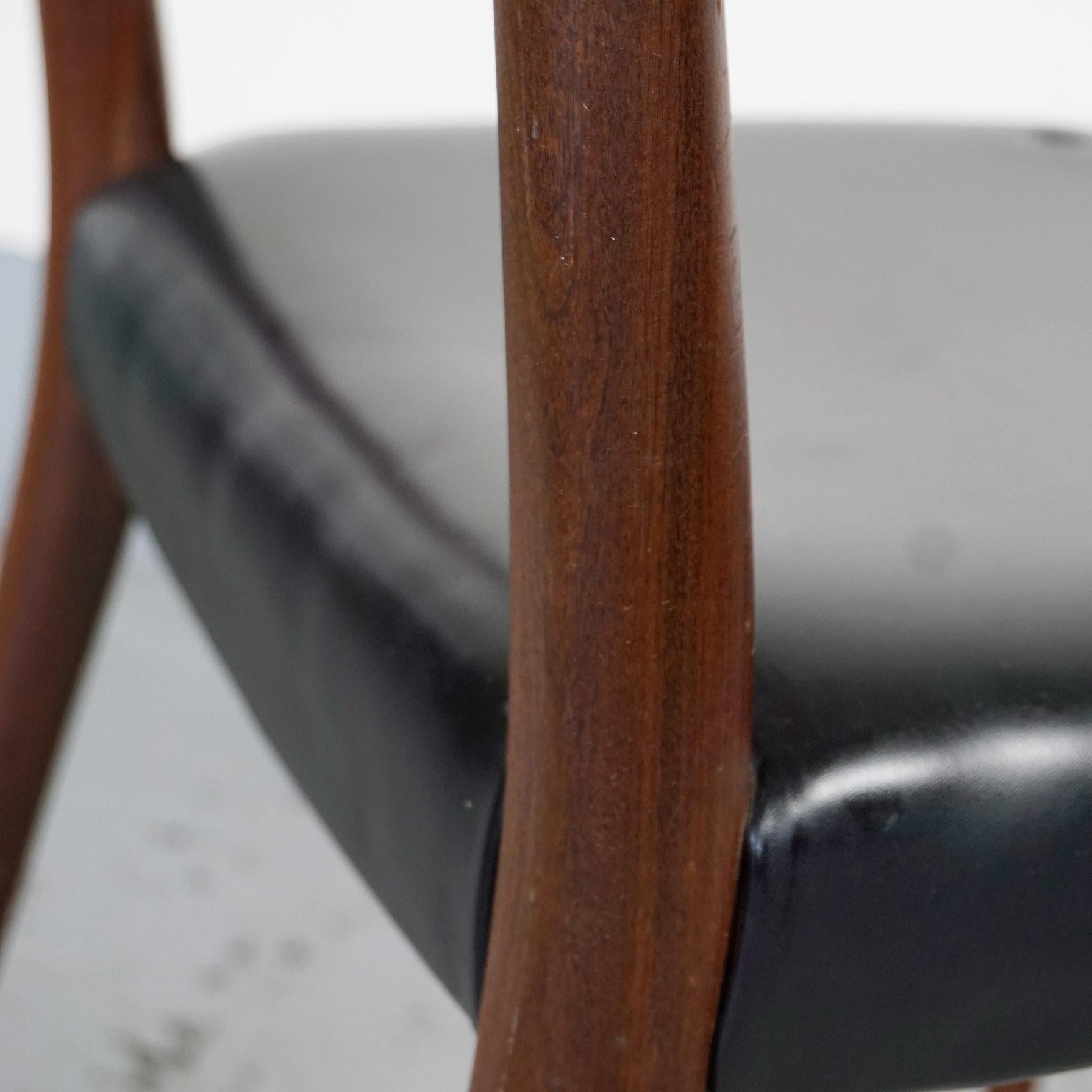 Pair of Austrian Midcentury Rosewood Dining Chairs by Anna Lülja Praun For Sale 3