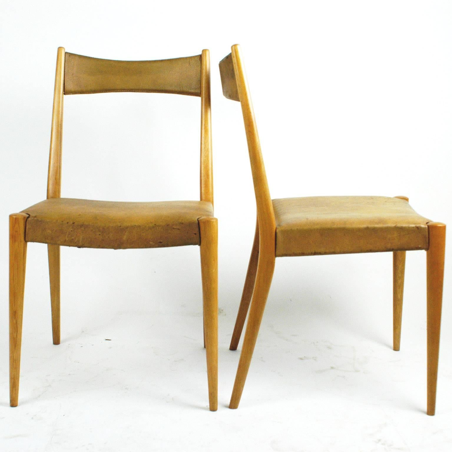 Rare pair of chairs designed by Anna Lülja Praun, together with Margarete Schütte Lihotzky they were the most important female Austrian Post War Architects. Influenced by Personalitys as Eileen Gray, Josef Frank and Clemens Holzmeister she created