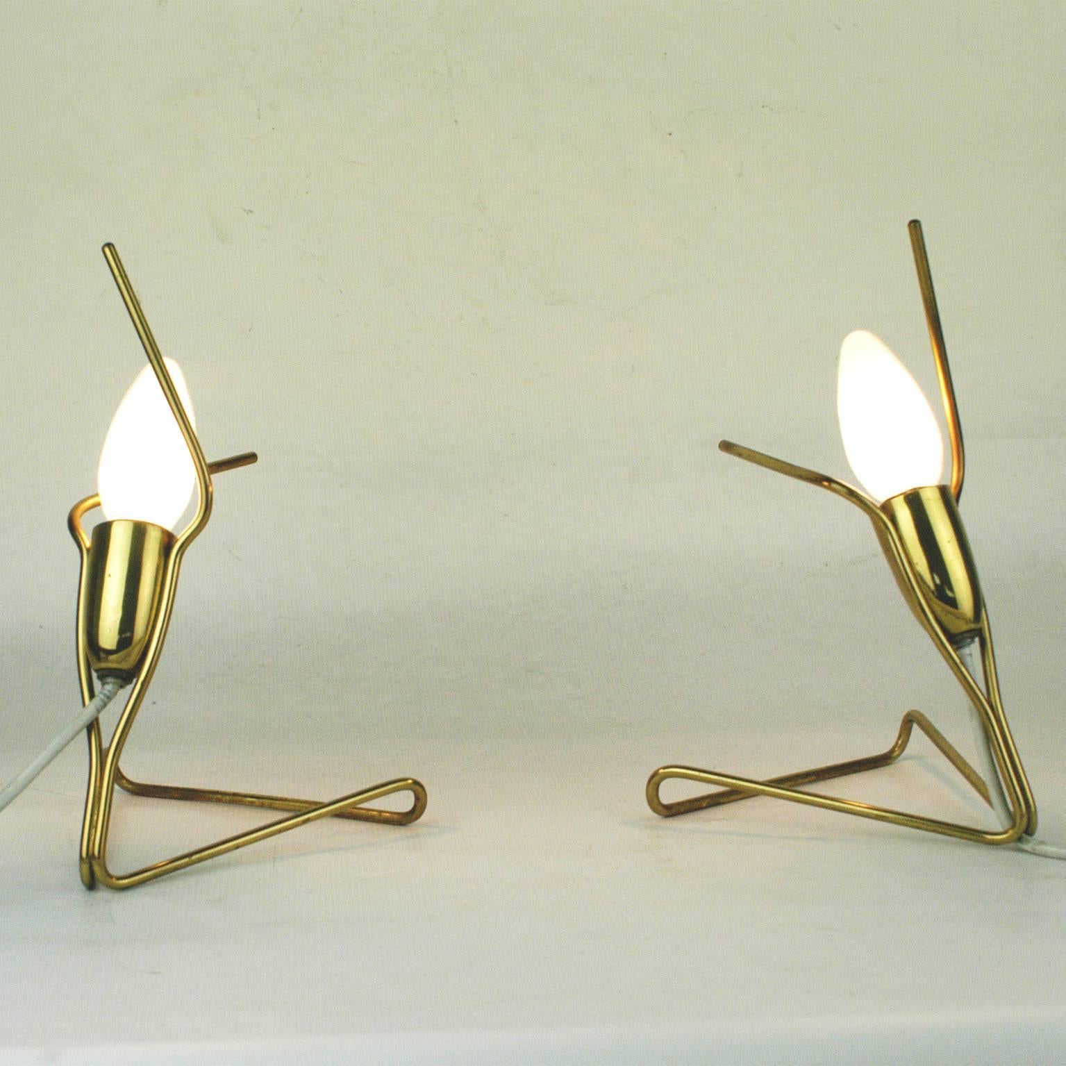 Pair of Austrian Midcentury Brass Wall or Table Lamps by Rupert Nikoll (Mitte des 20. Jahrhunderts)