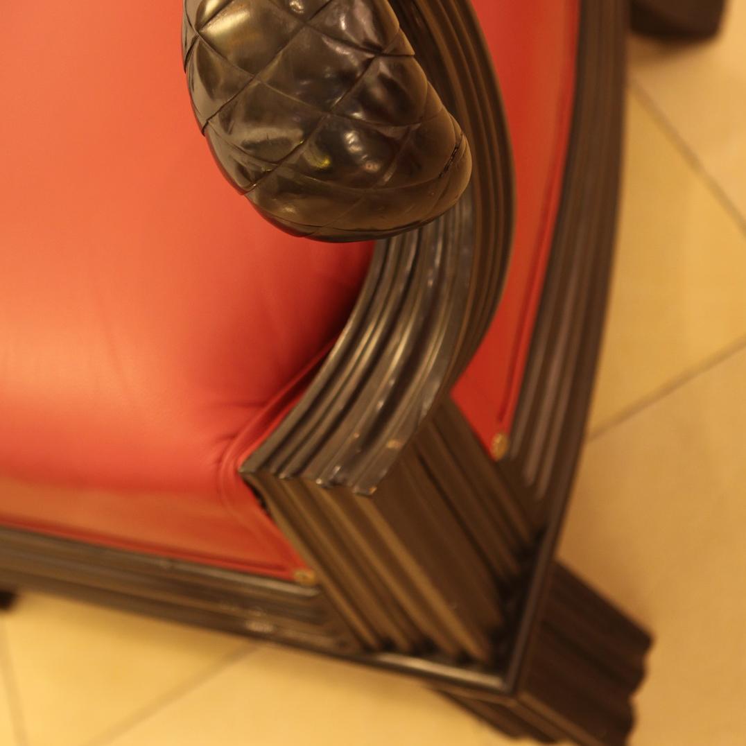 Paire de fauteuils Art Déco autrichiens en cuir rouge attribués à Otto Prutscher en vente 3