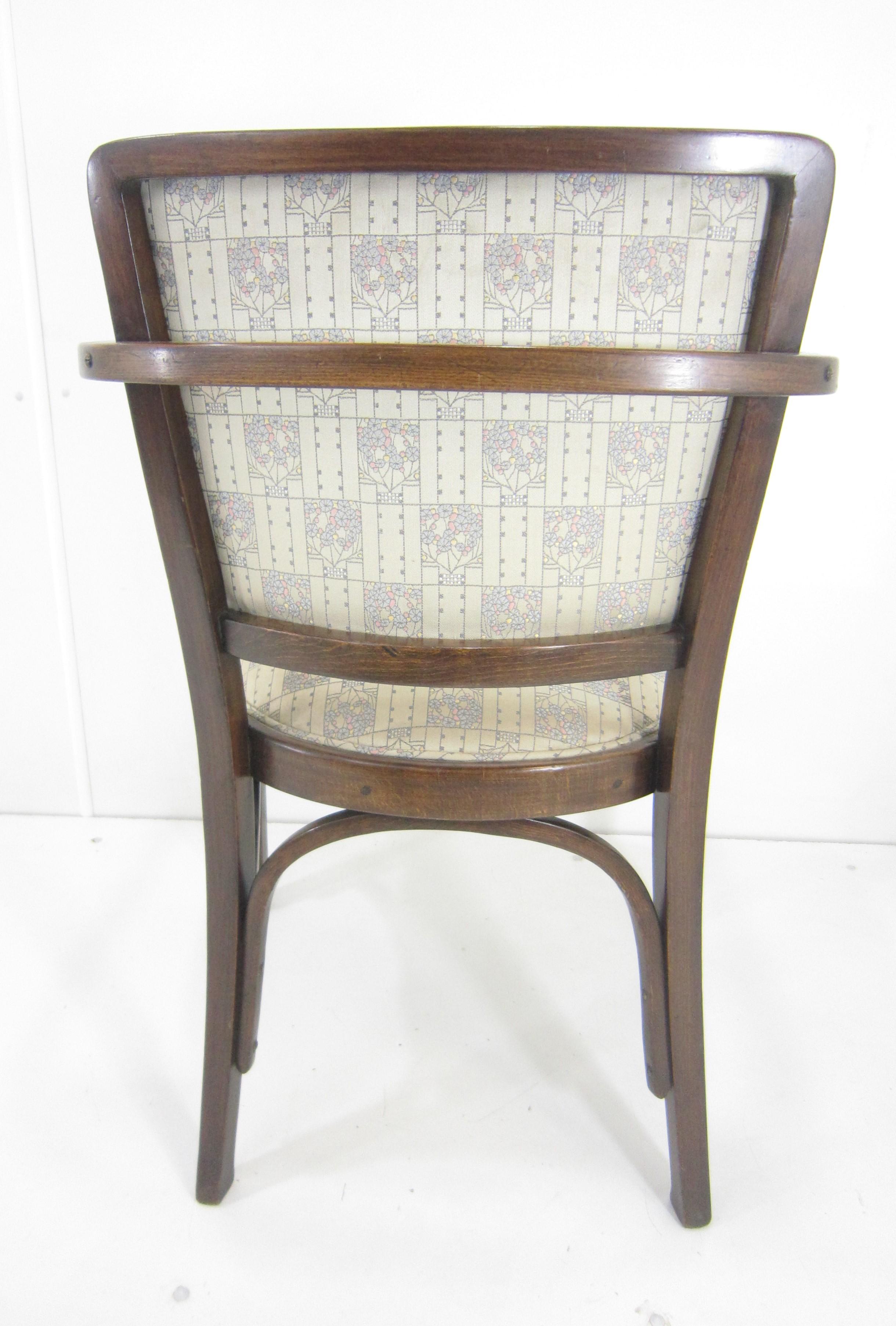 Coppia di poltrone laterali secessioniste austriache di Koloman Moser per J & J Kohn in vendita 3