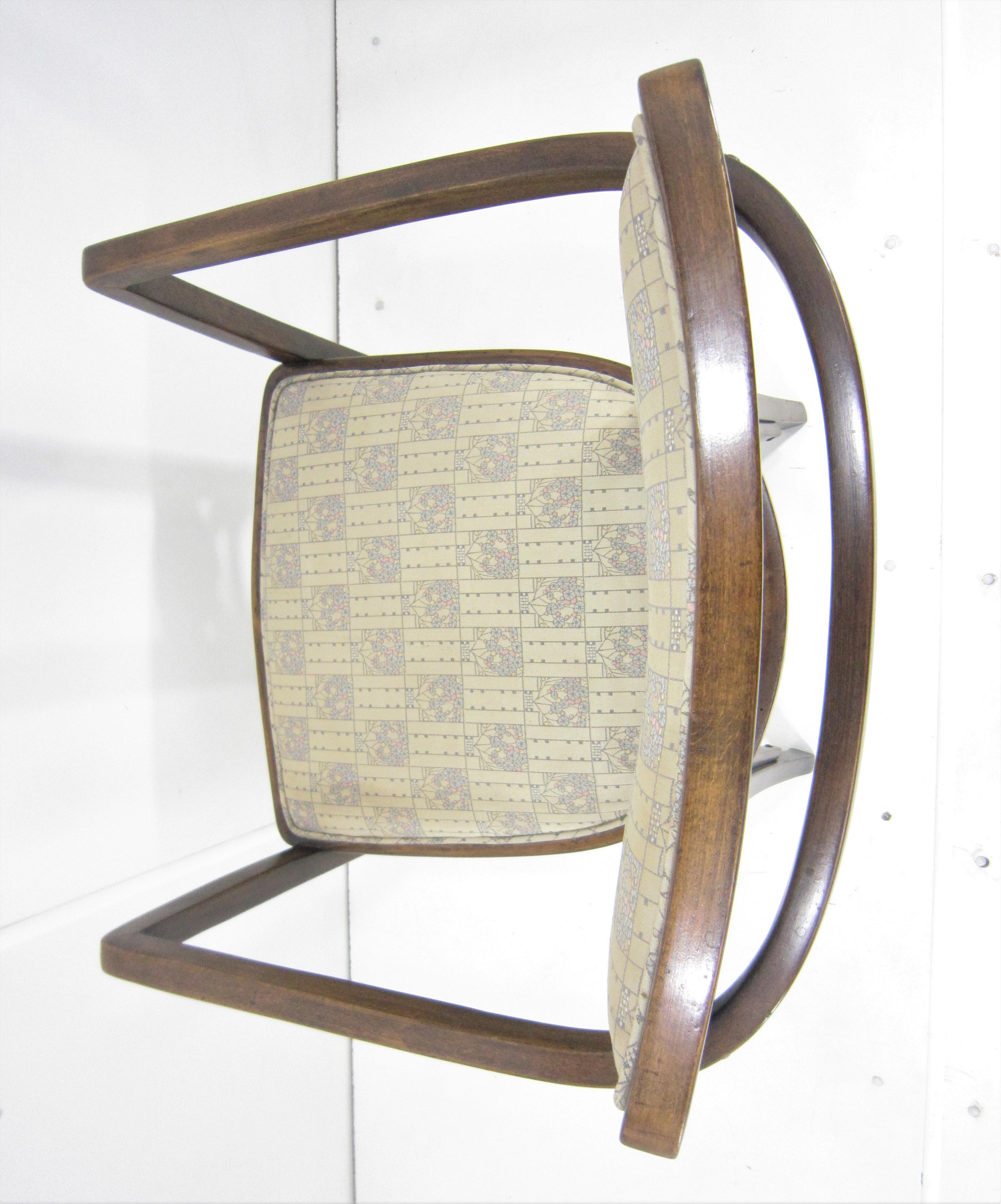 Coppia di poltrone laterali secessioniste austriache di Koloman Moser per J & J Kohn in vendita 6
