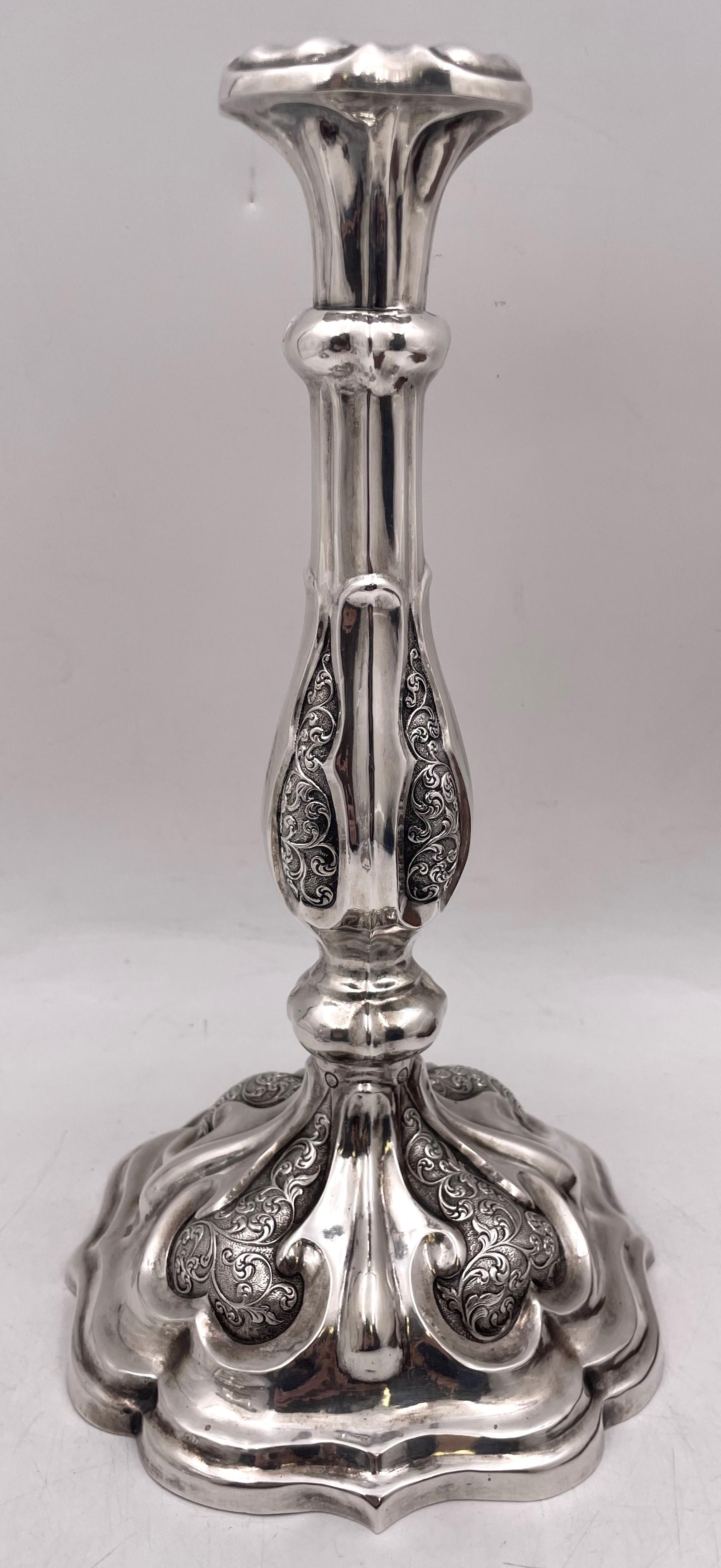 Austriaco Coppia di candelieri da Shabbat in argento austriaci del 1858 in vendita