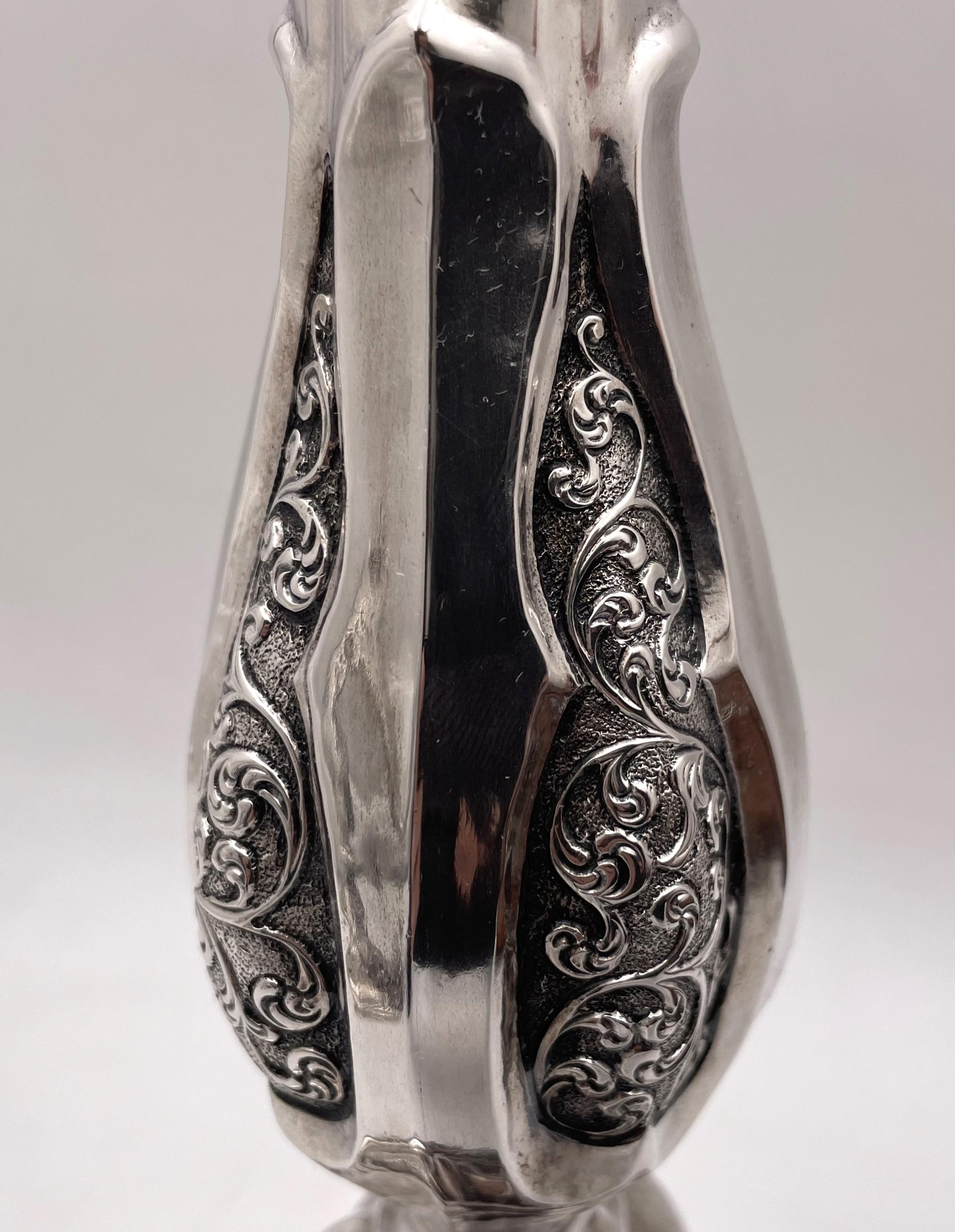 Coppia di candelieri da Shabbat in argento austriaci del 1858 in vendita 1