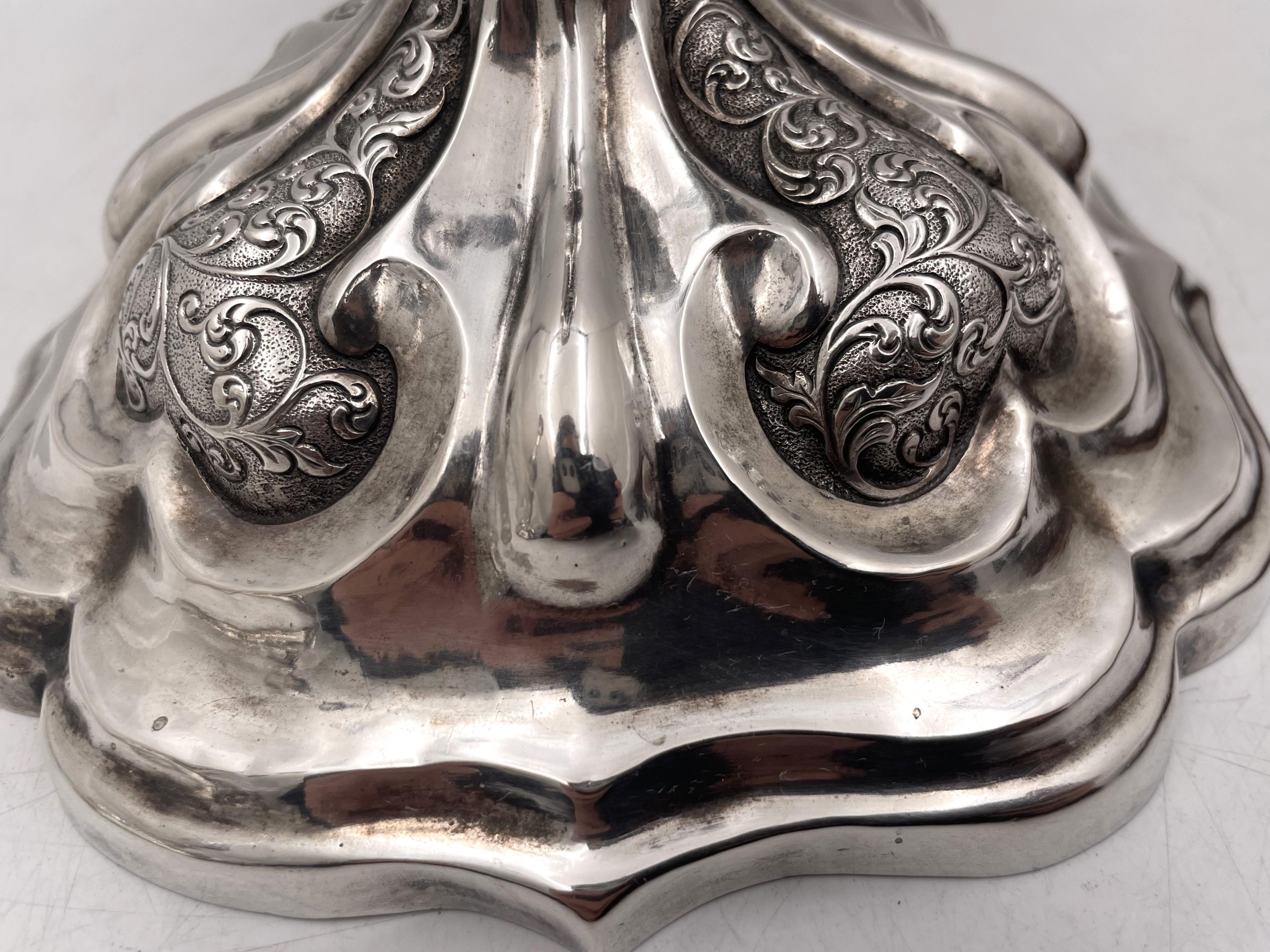 Coppia di candelieri da Shabbat in argento austriaci del 1858 in vendita 3
