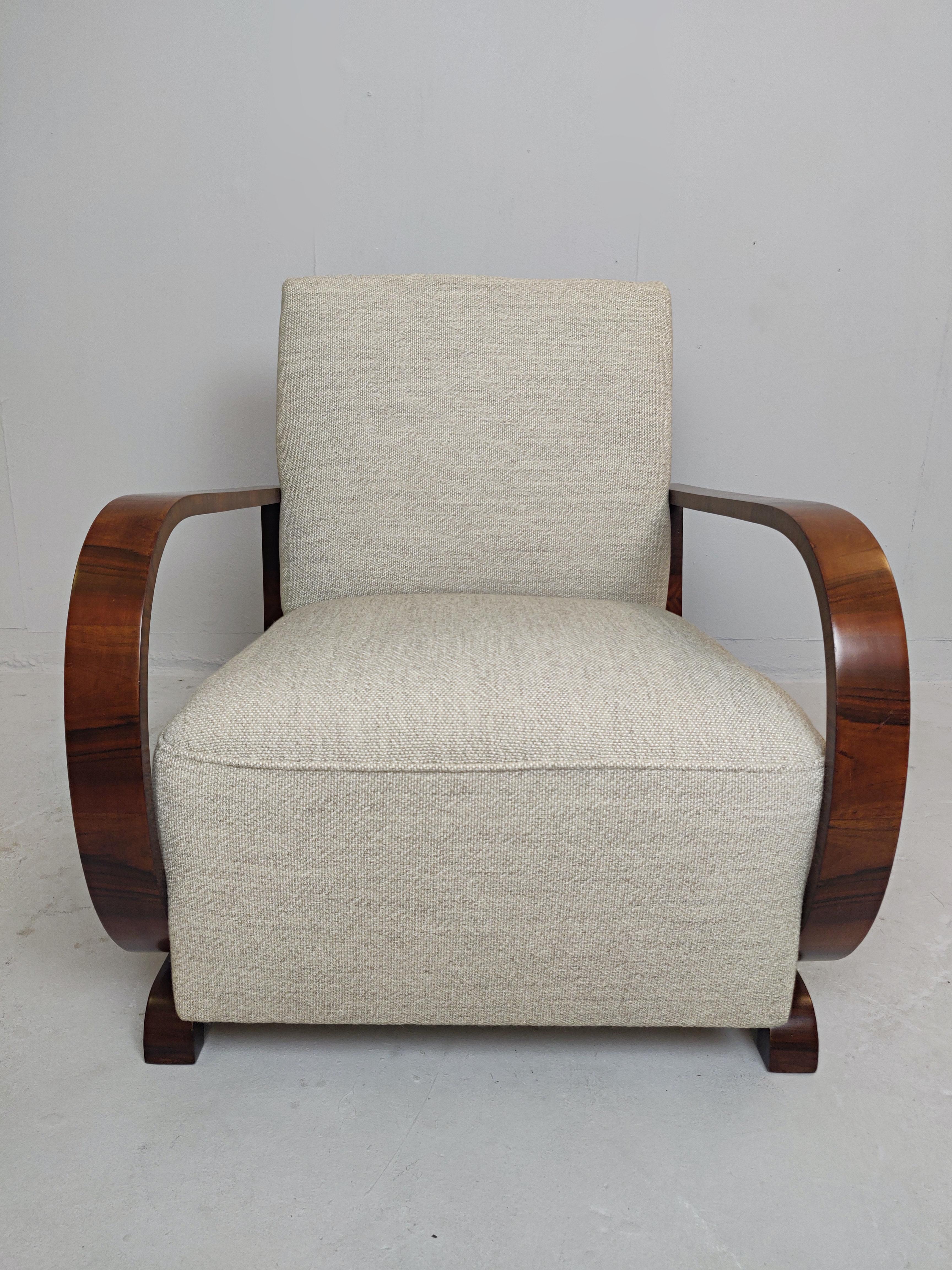 Pair of Austro-Hungarian Art Deco Armchairs, New Upholstery 1