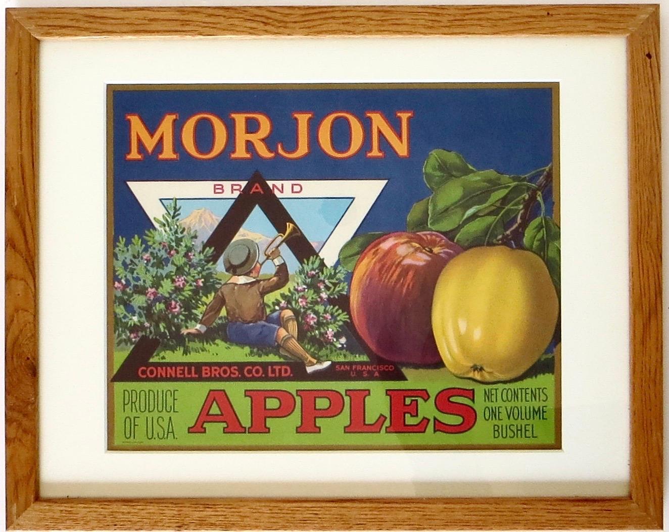 Ein Paar authentische kalifornische Fruit Crate-Etiketten mit Apfelmotiven. CIRCA 1940er Jahre (Moderne der Mitte des Jahrhunderts) im Angebot