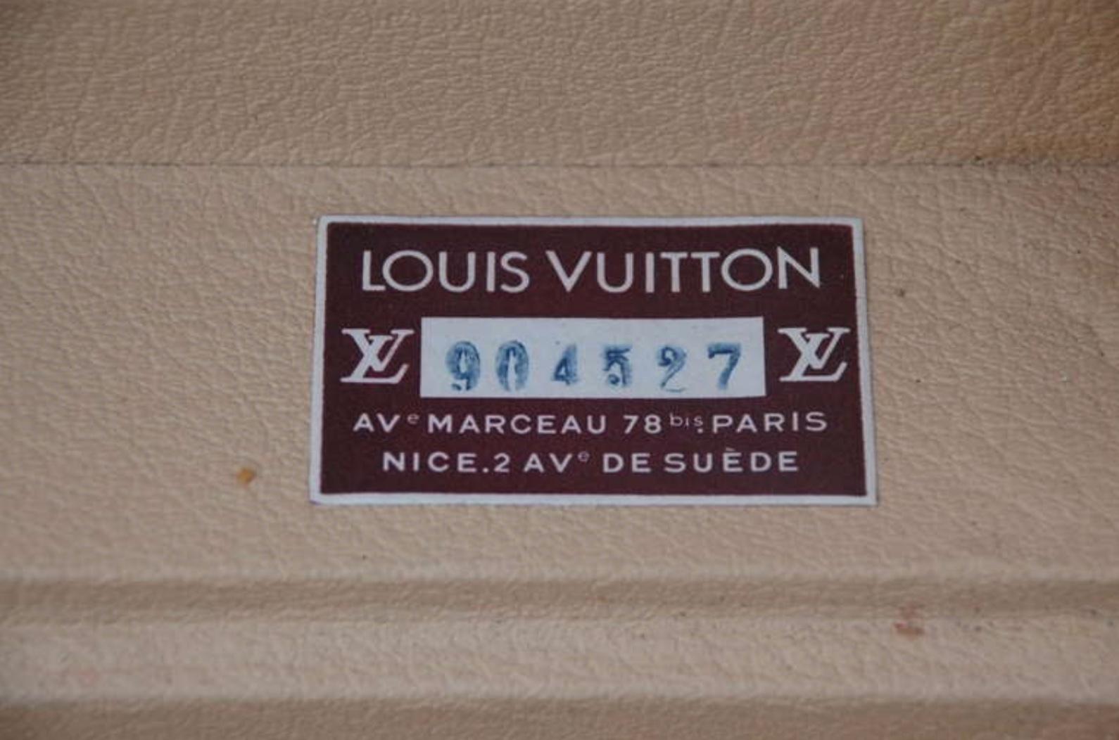 French Pair of Authentic Louis Vuitton Luggage Pieces For Sale